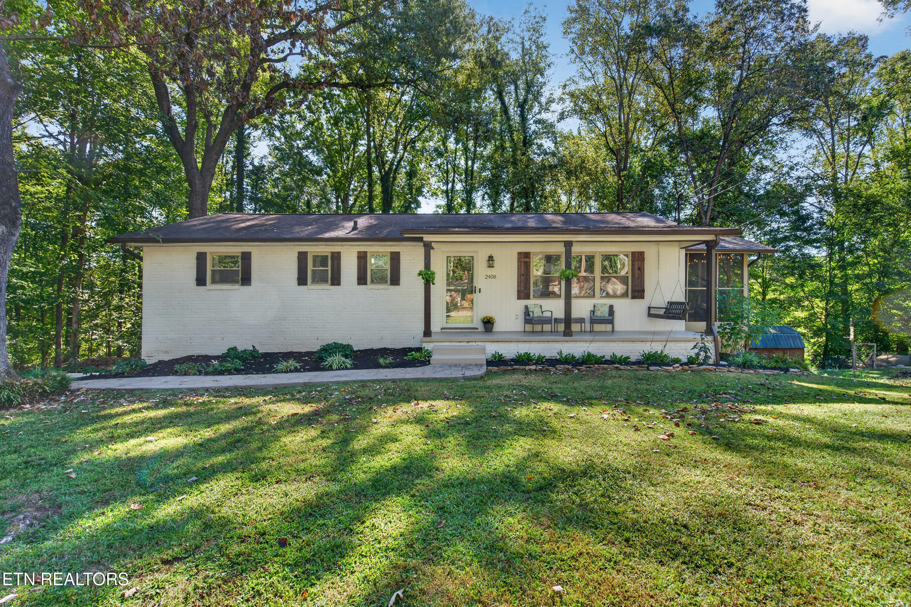 2408 Alberta Drive — photo
