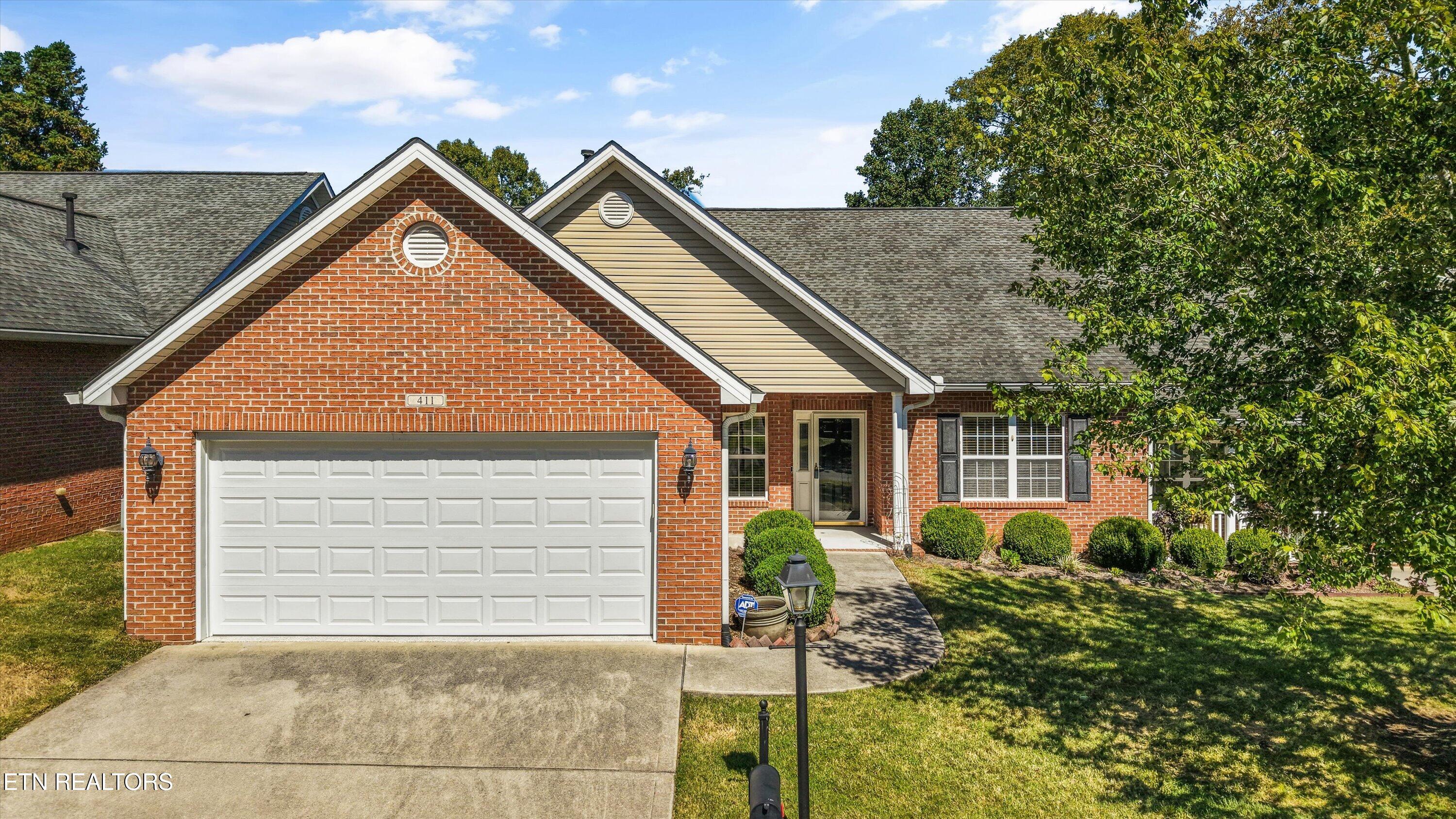 411 Woodlawn Gardens Way — photo
