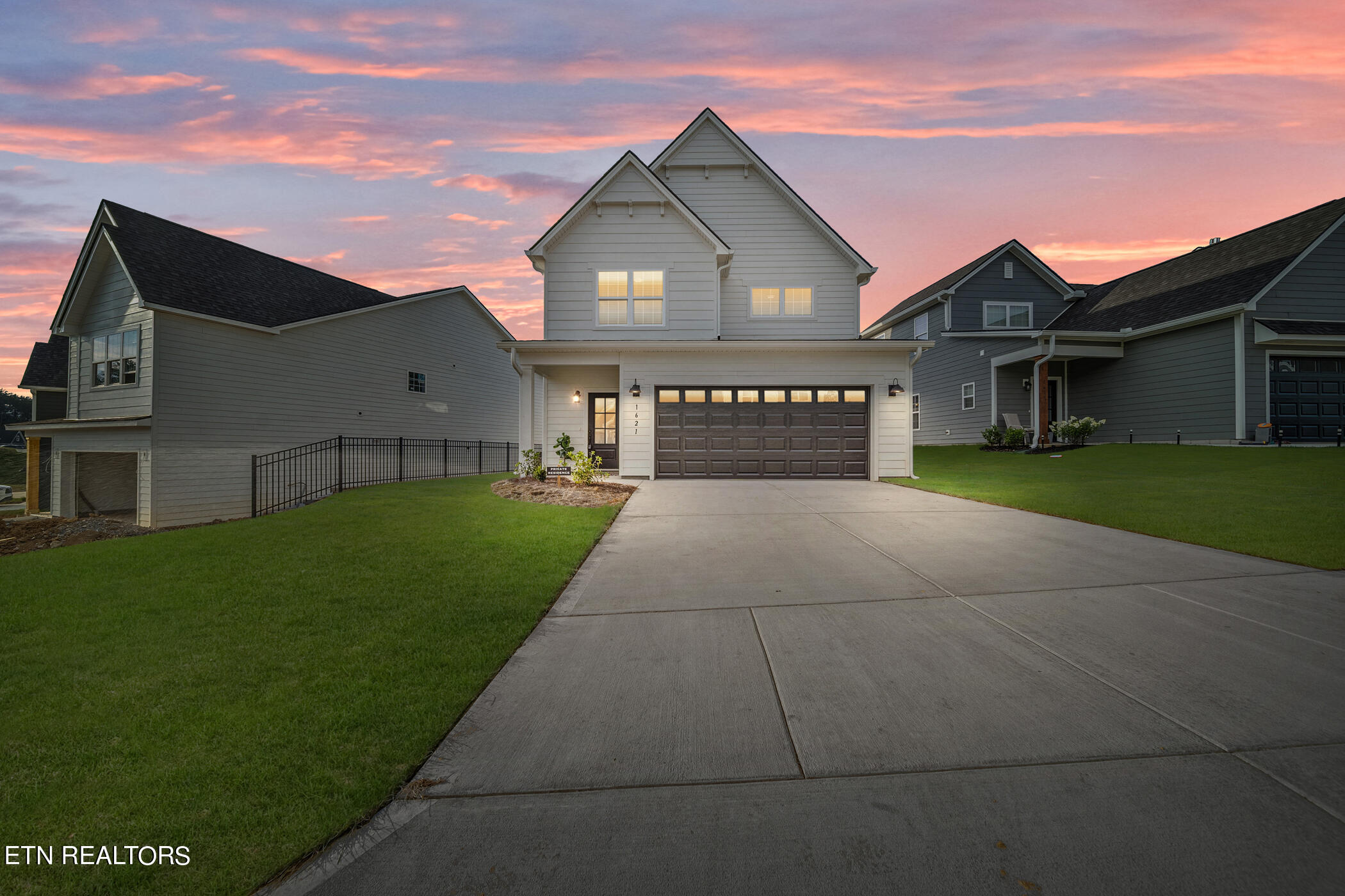 1621 Spring Berry Lane — photo