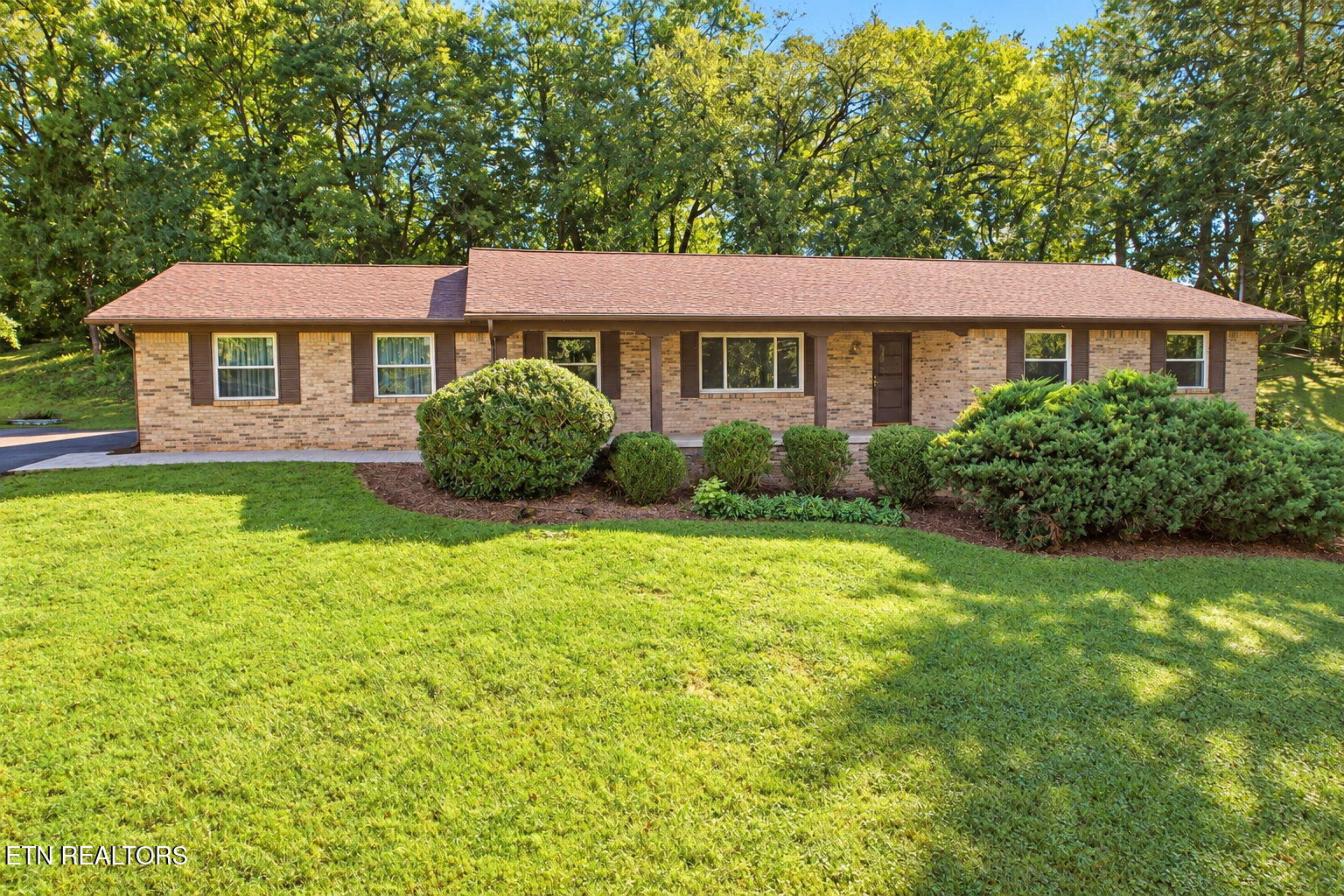 5704 Crestwood Drive — photo