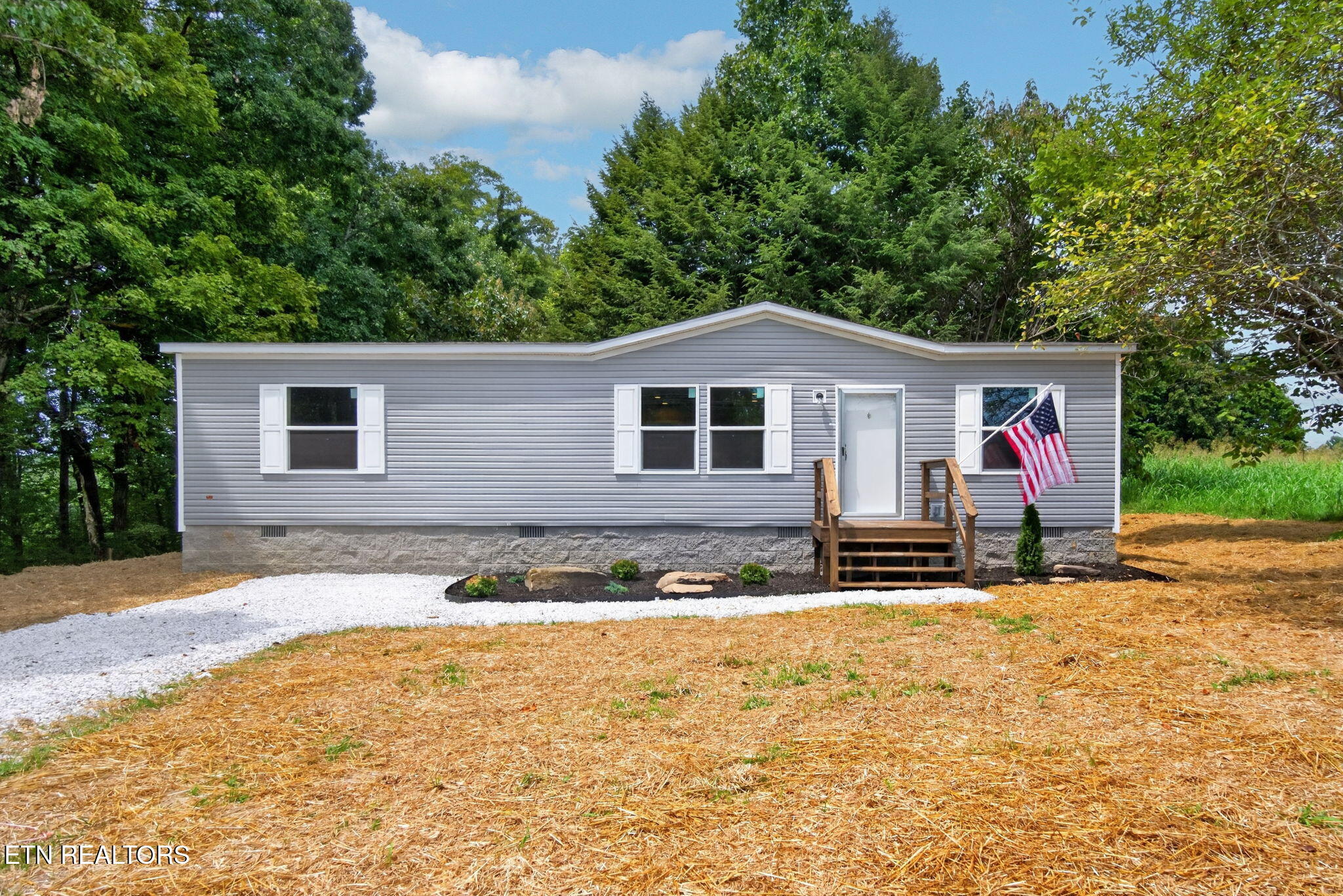 1498 Hensley Chapel Rd — photo