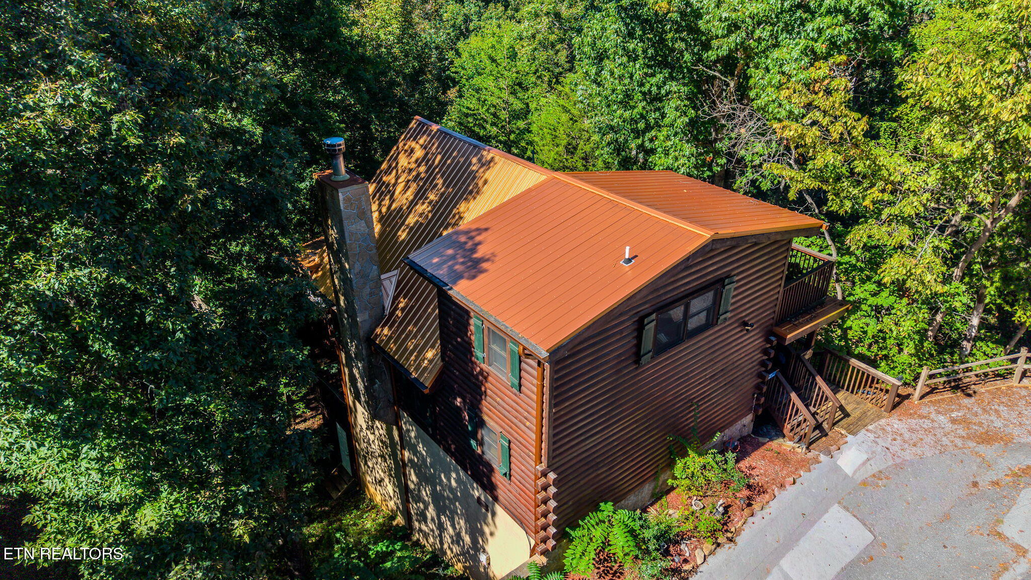 1023 Gordon Way — photo