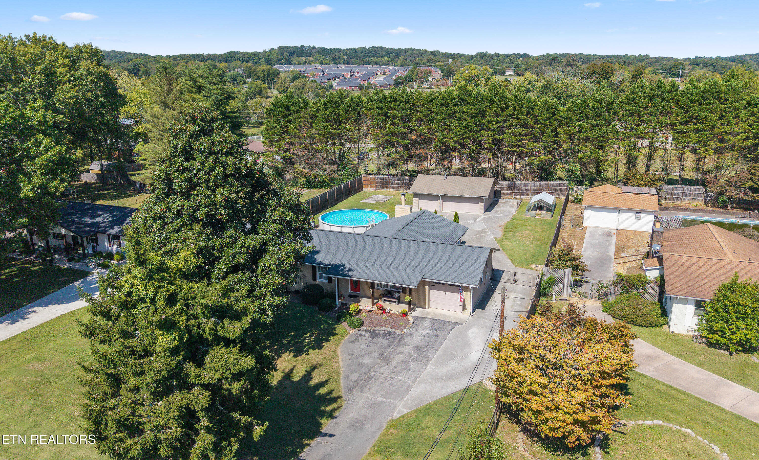 6749 Heatherbrook Drive — photo