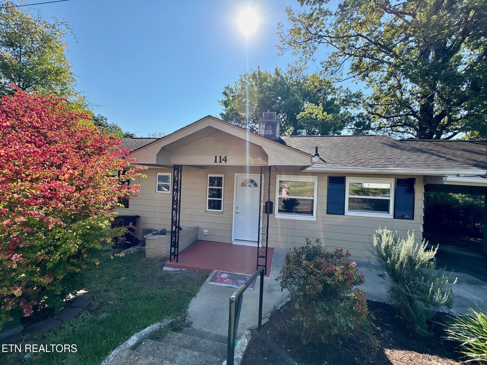 114 Townsend Rd — photo