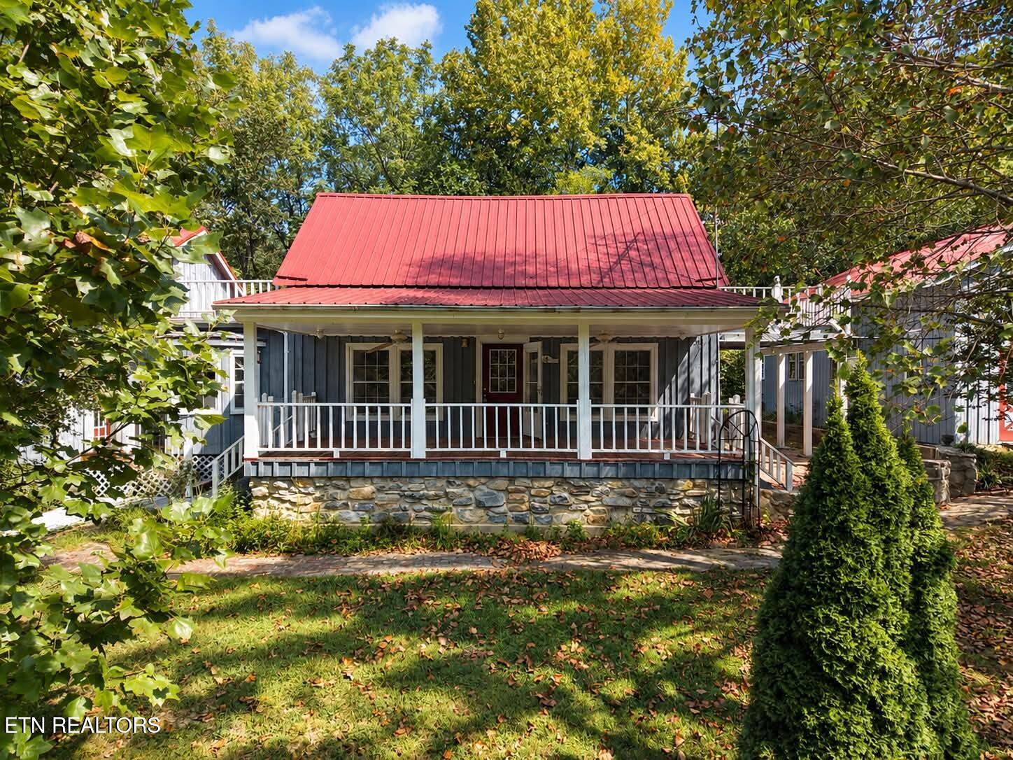 925 Tweed Springs Rd — photo