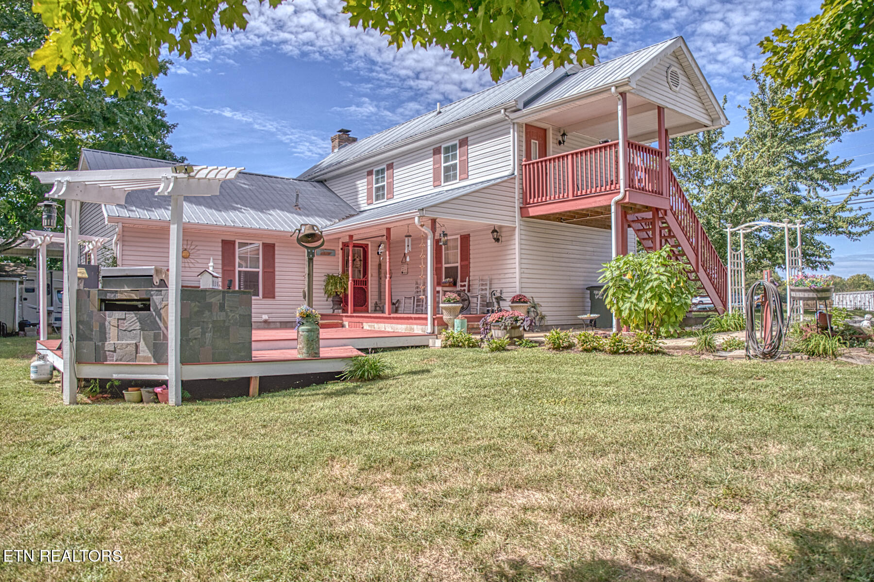 324 Turntable Rd, Sparta, TN 38583 — photo 2