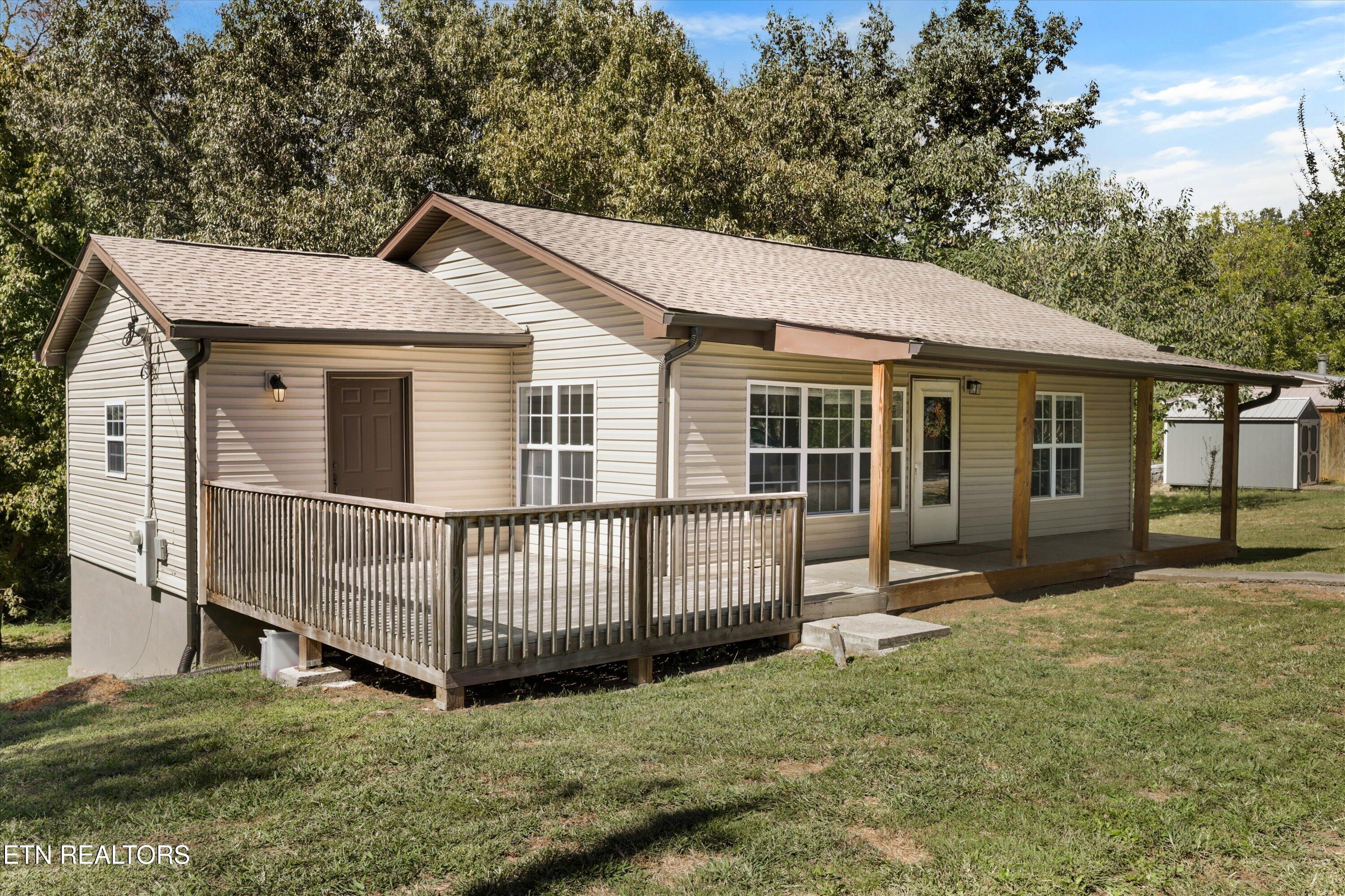109 Cedar Ridge Rd — photo