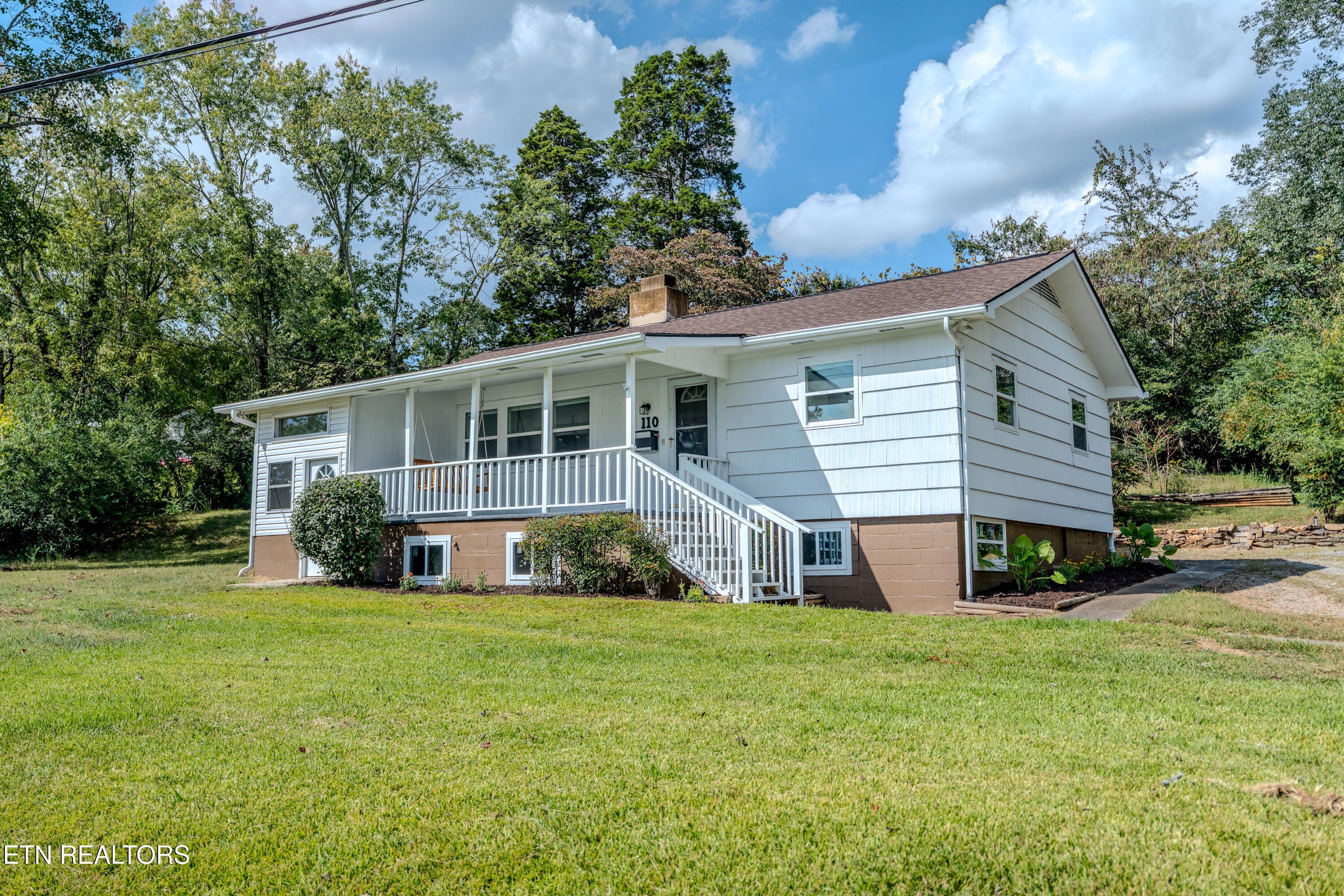 110 Paoli Lane — photo