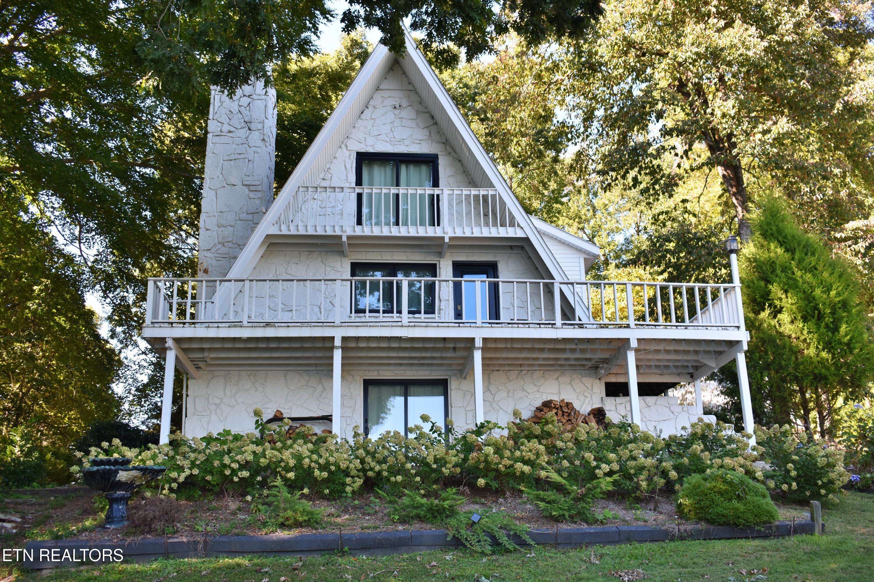 211 Dabbs Drive — photo