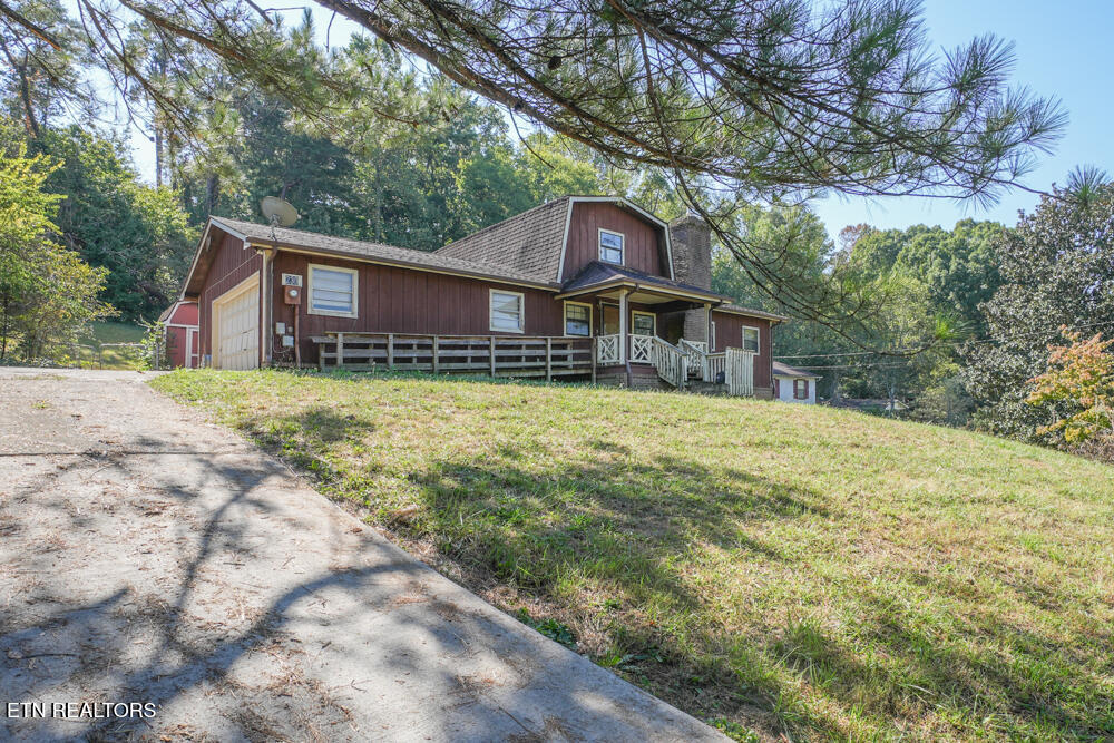 230 White Pine Lane — photo