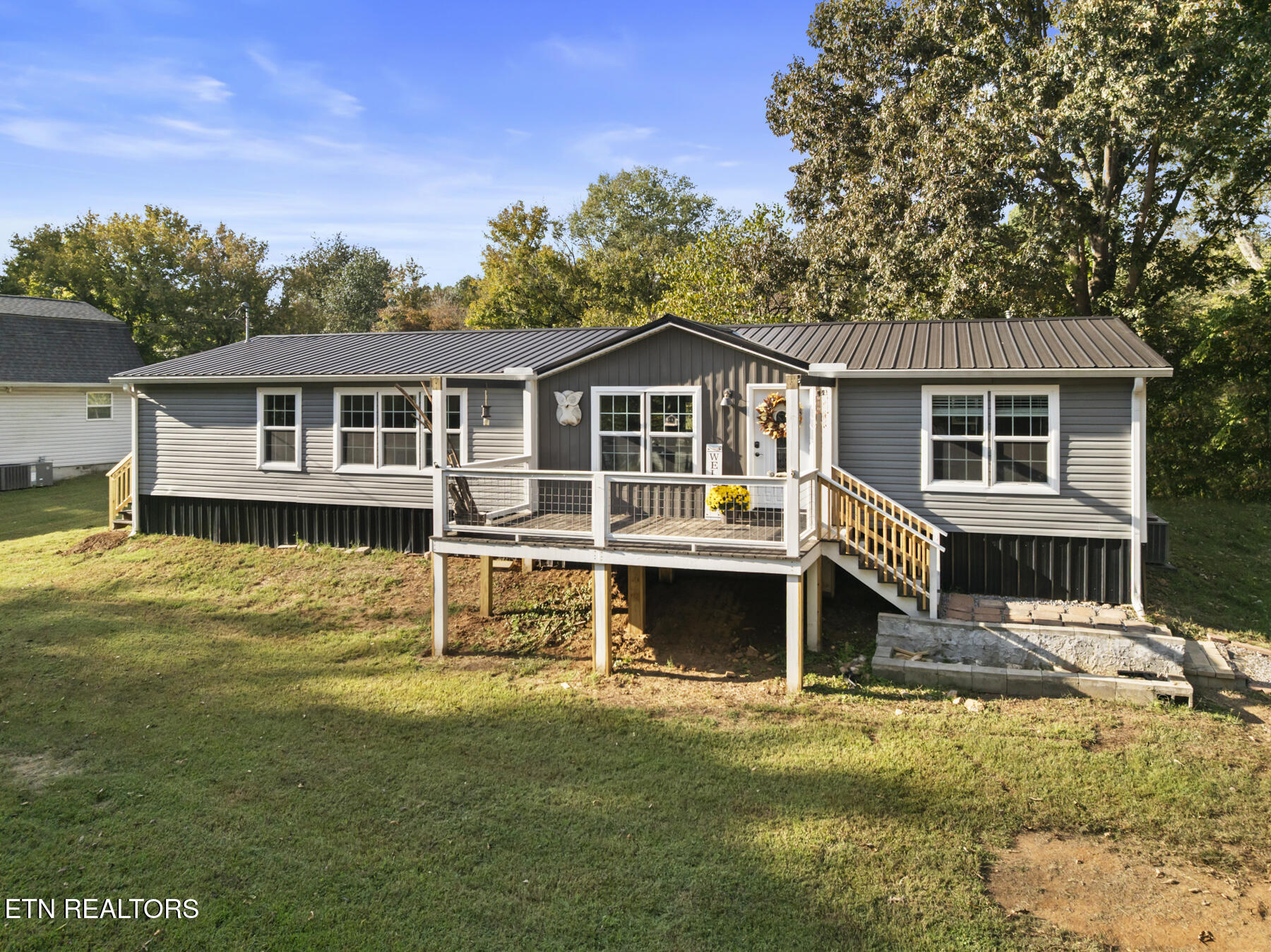 247 Willow Drive — photo