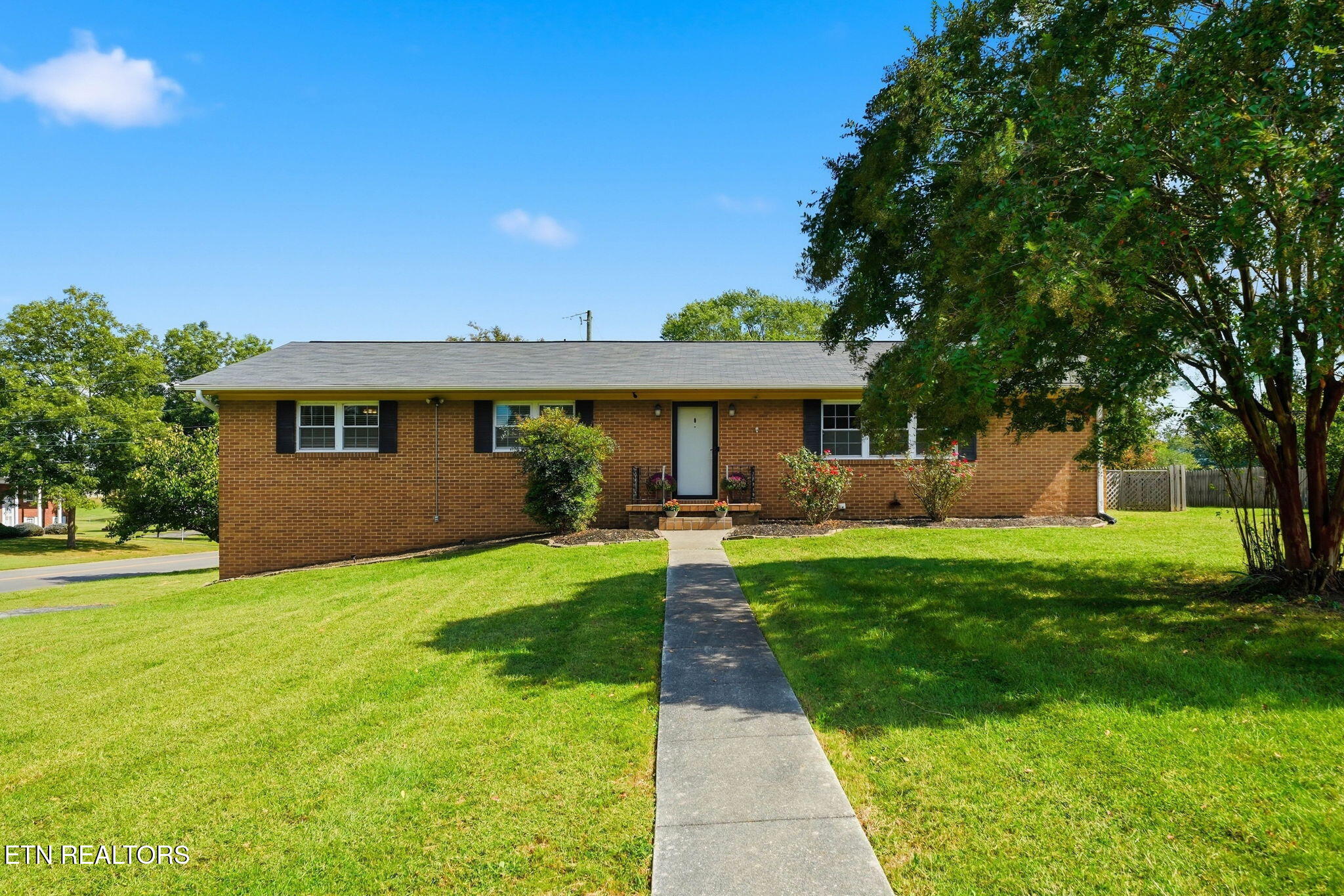 7552 Berkshire Blvd — photo