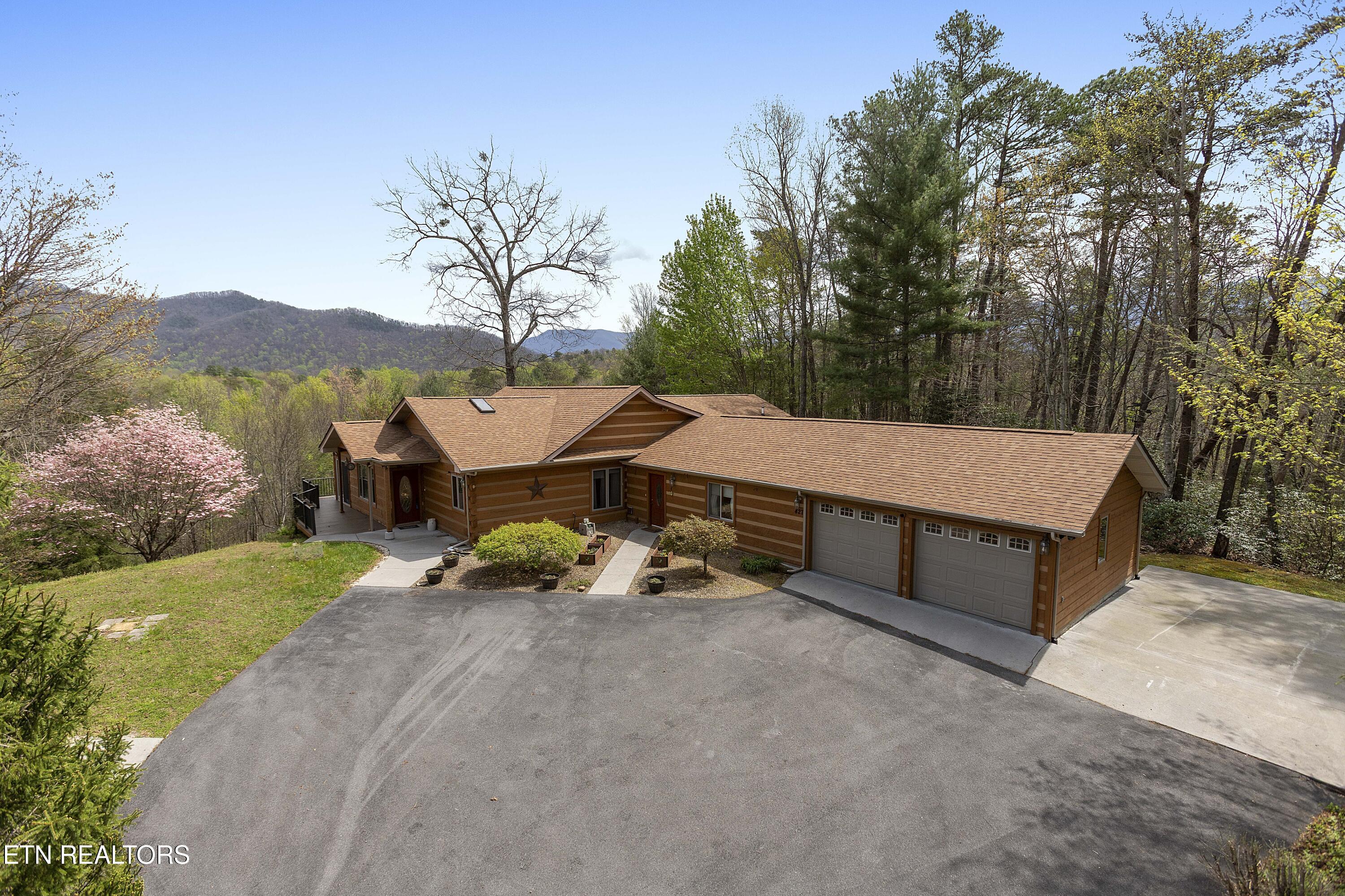 427 Gold Rd — photo