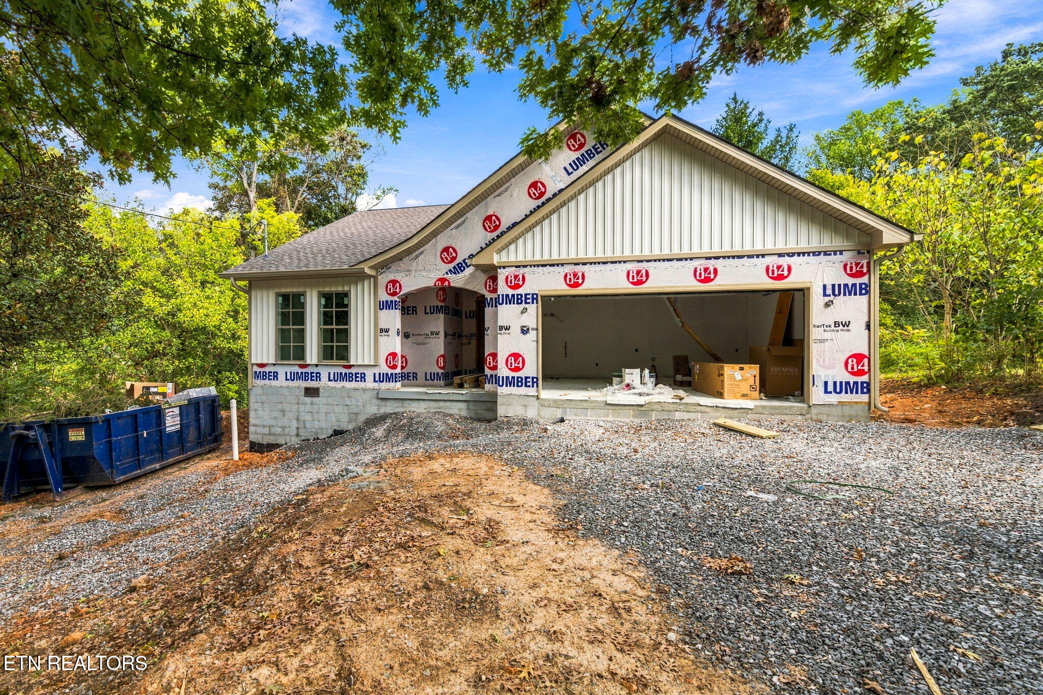 823 Gresham Rd — photo