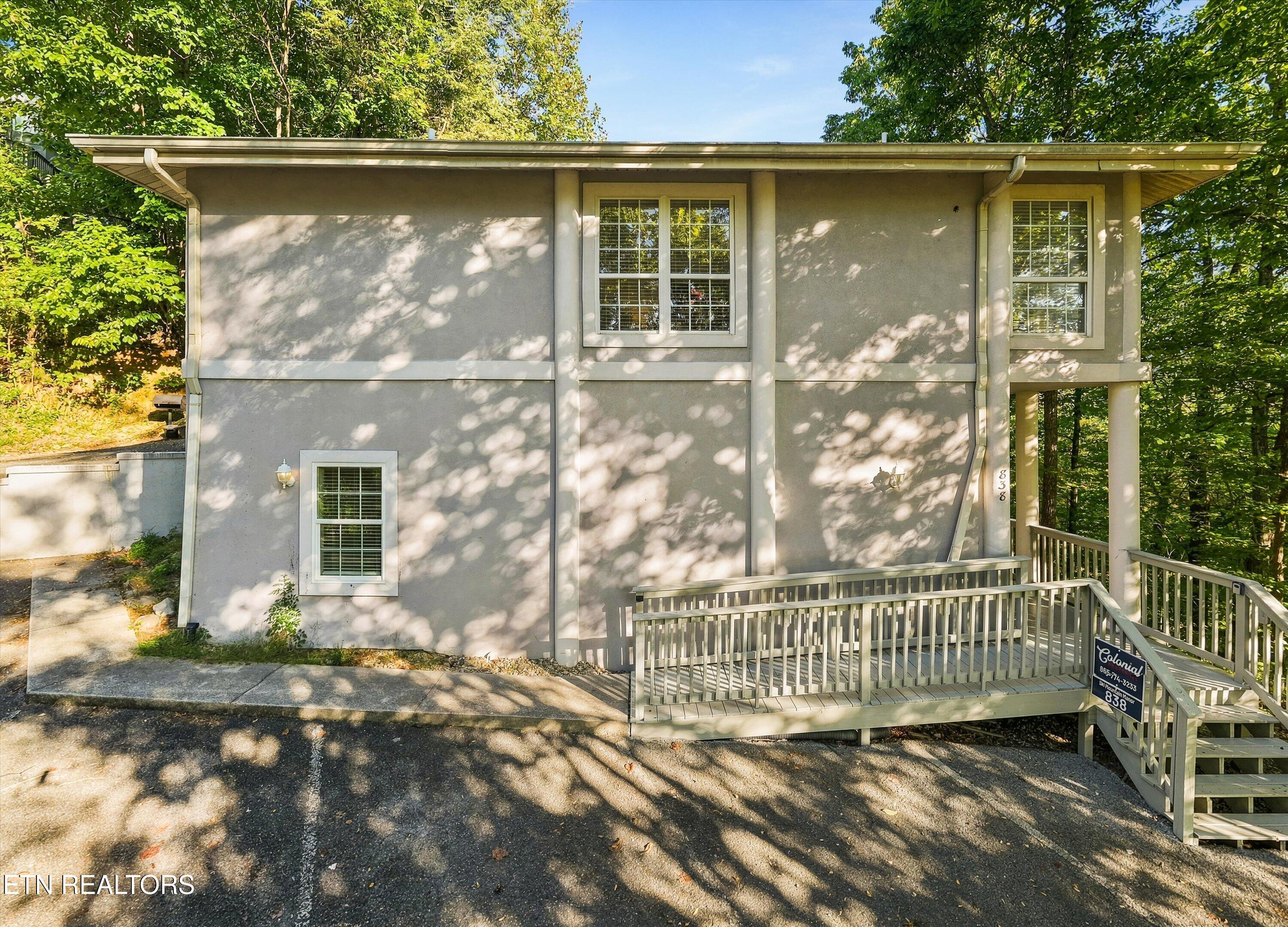 838 Holly Branch Rd — photo