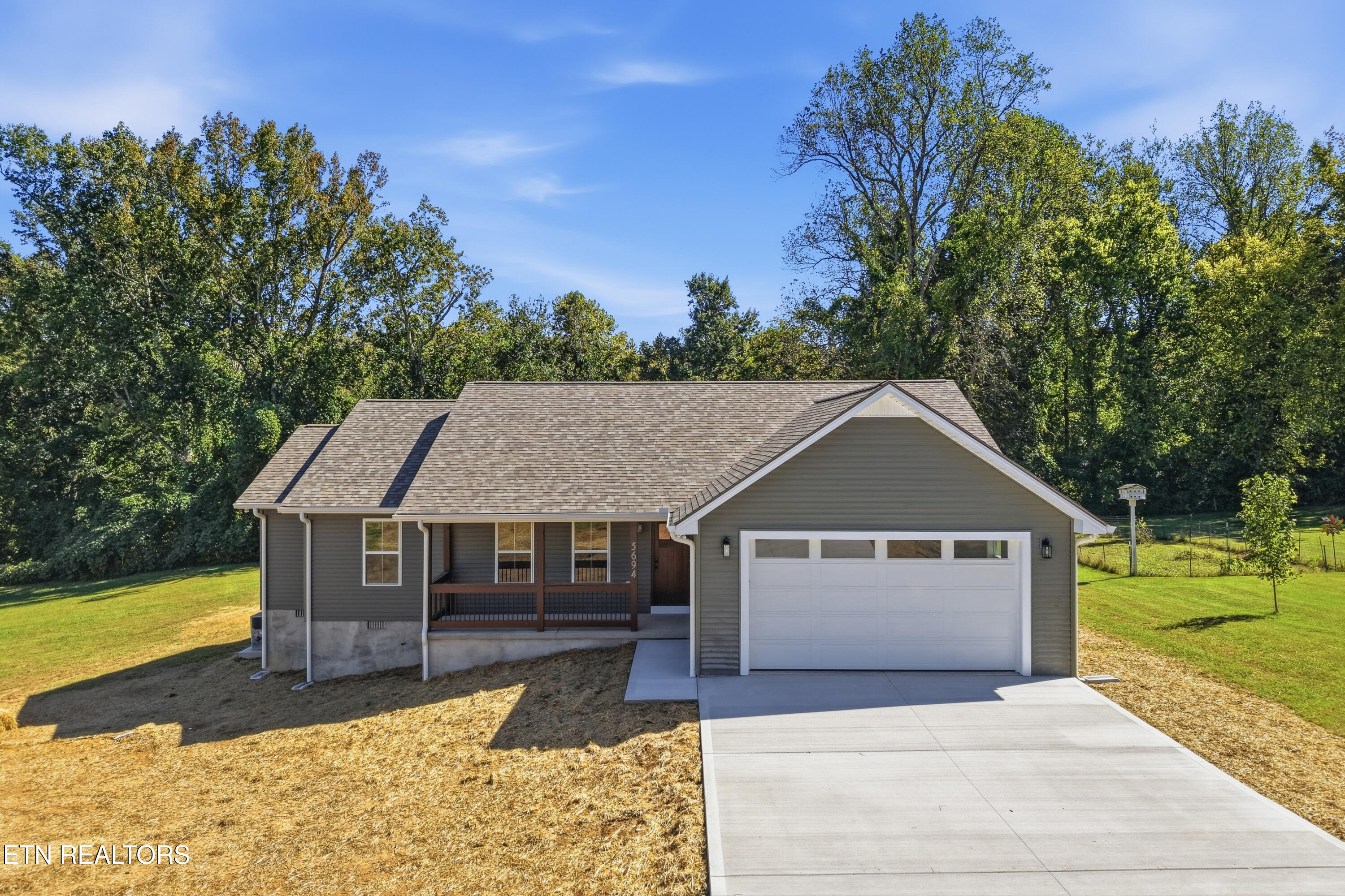 5694 Bob Lynn Rd — photo