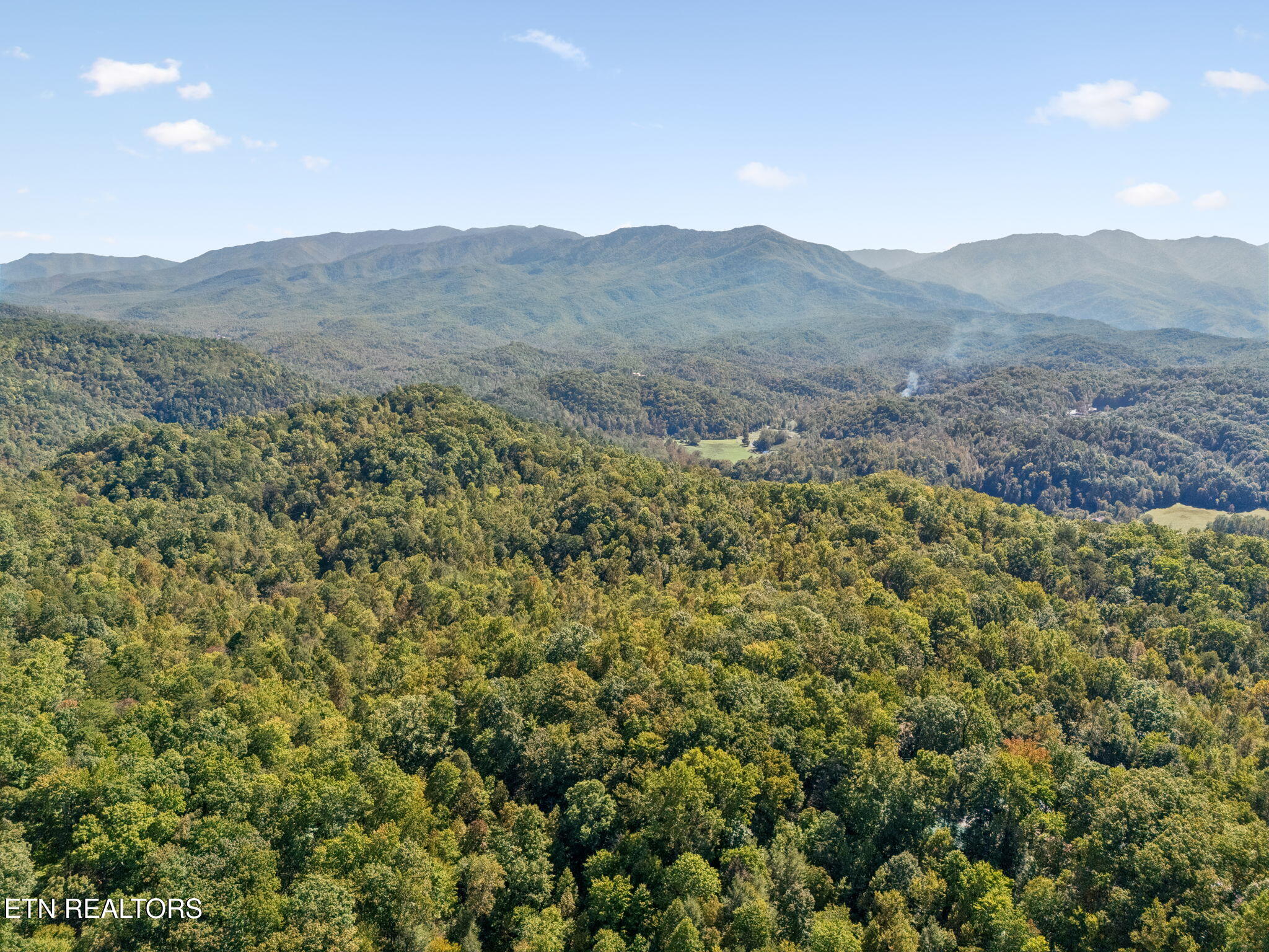 2760 Hawks View Tr — photo