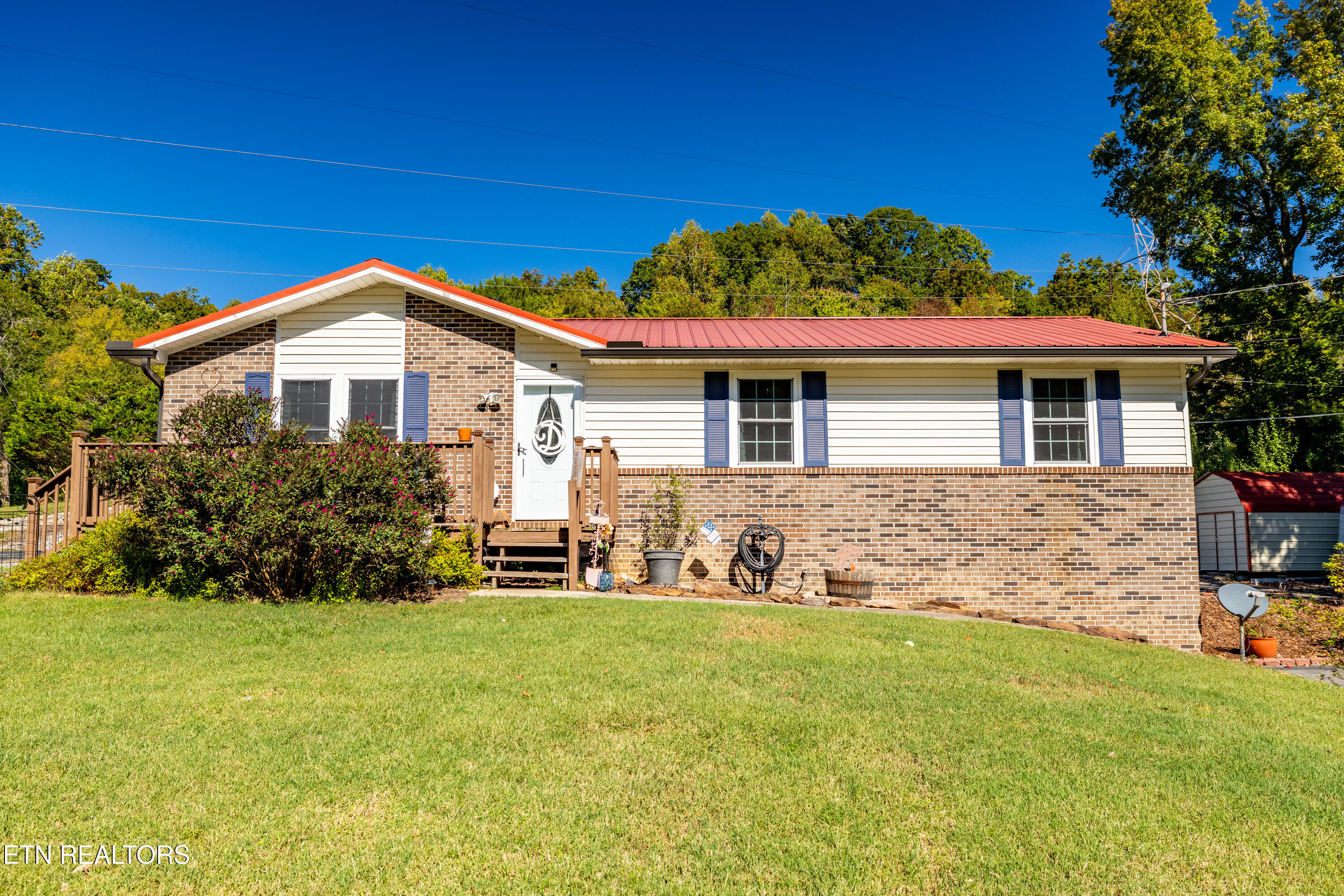 168 Batley Loop Rd, Clinton, TN 37716 — photo 2