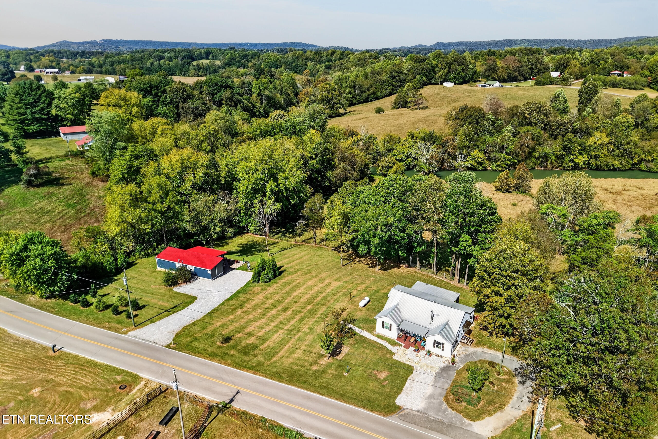 787/777 Blue Springs Rd — photo
