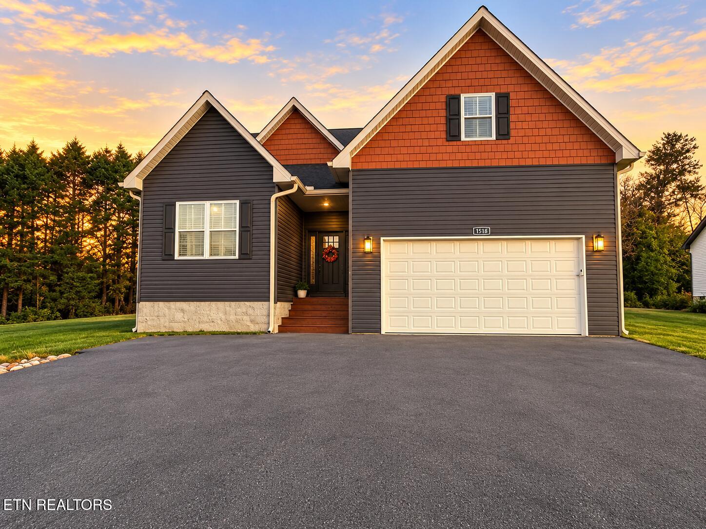 1518 Broad River Lane — photo