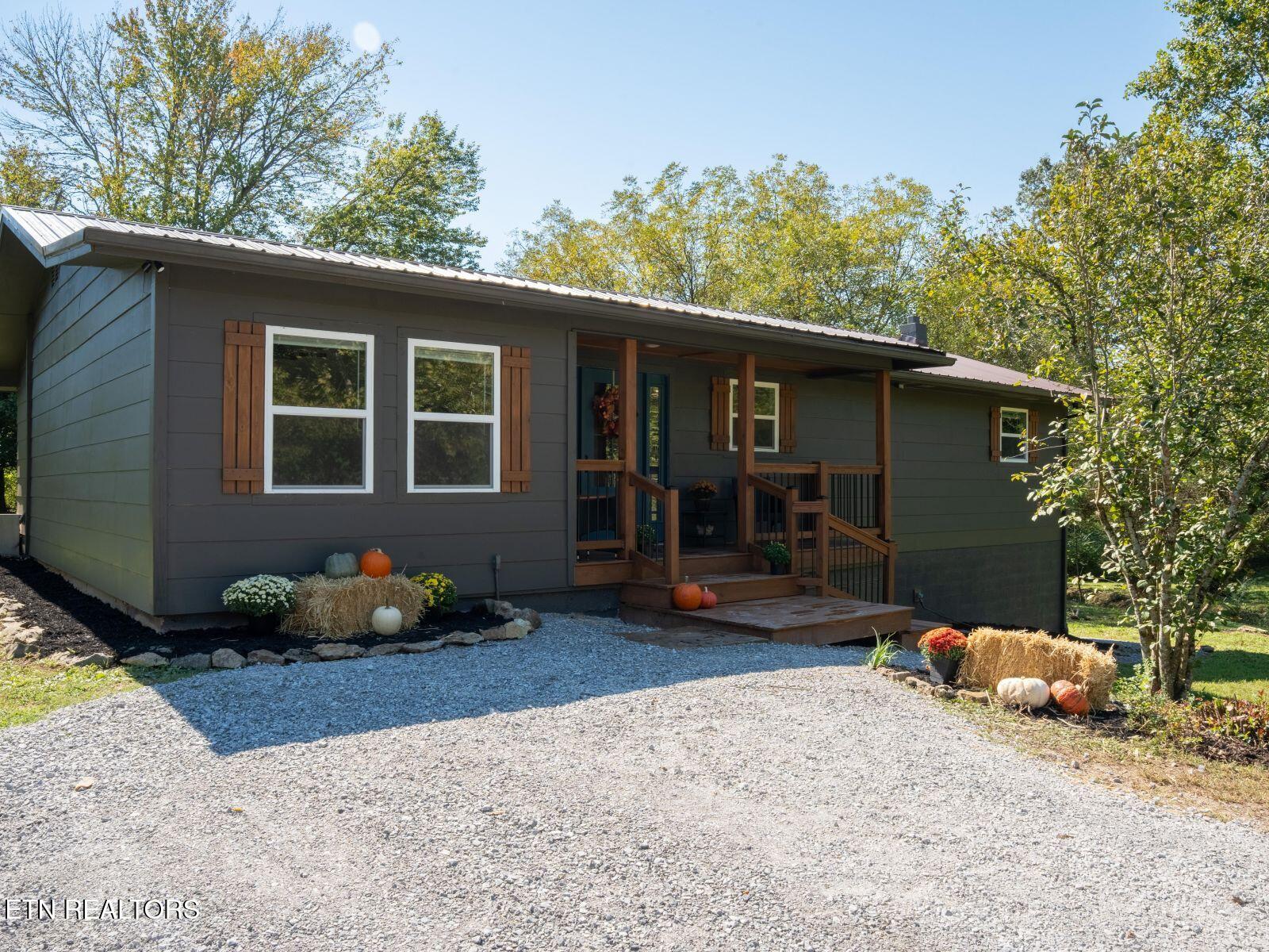 9526 Smoky Row Rd — photo