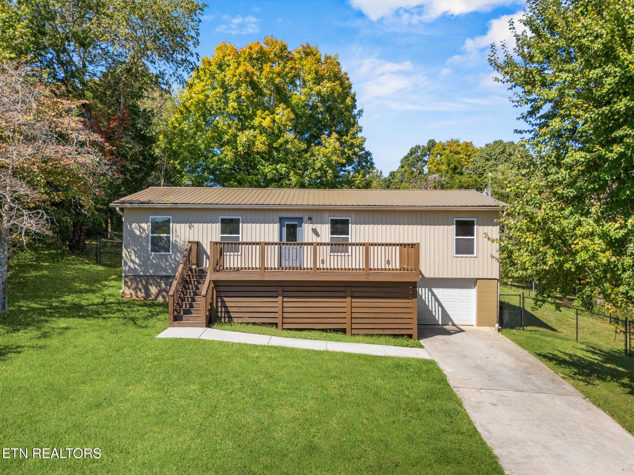 116 Channel Drive — photo
