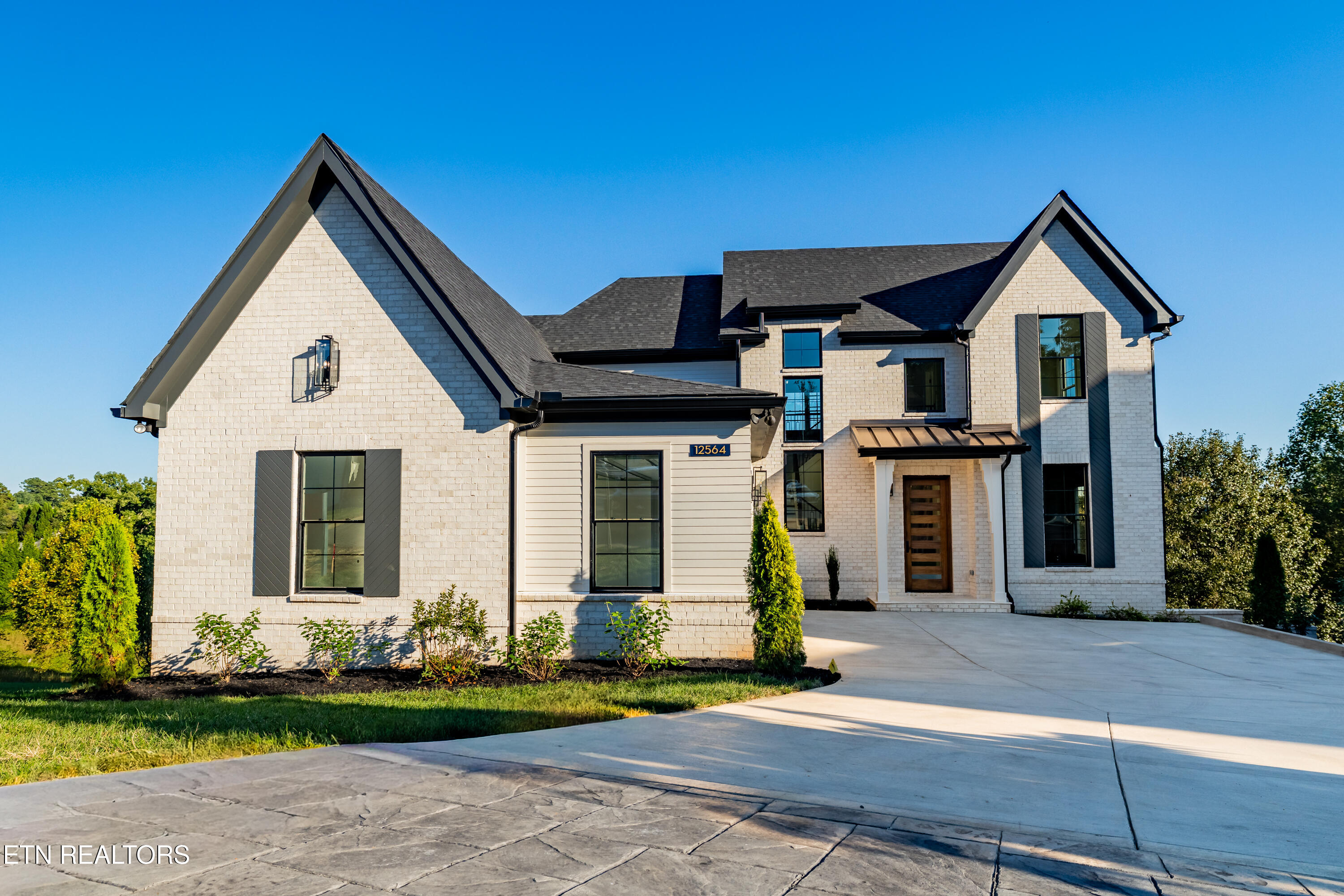 12564 Daisy Field Lane — photo