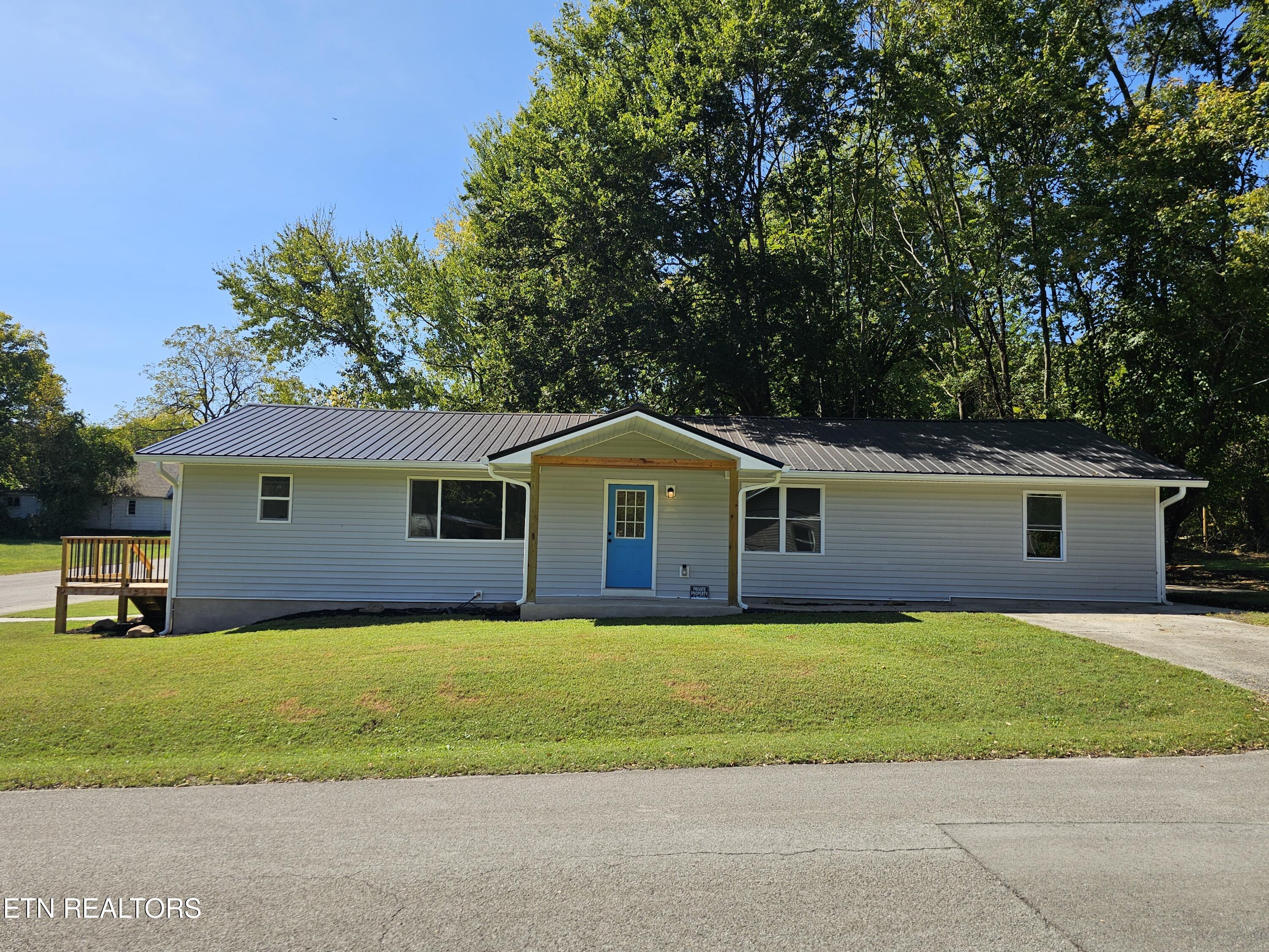 321 N Dunlap Ave — photo