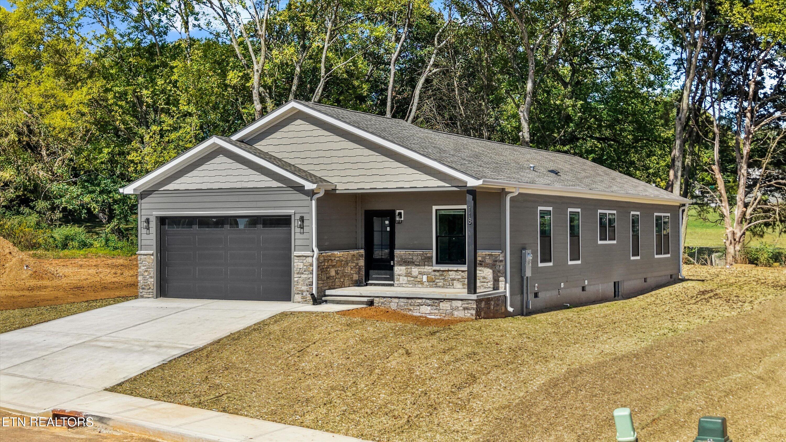 118 Federal Ferry Circle — photo