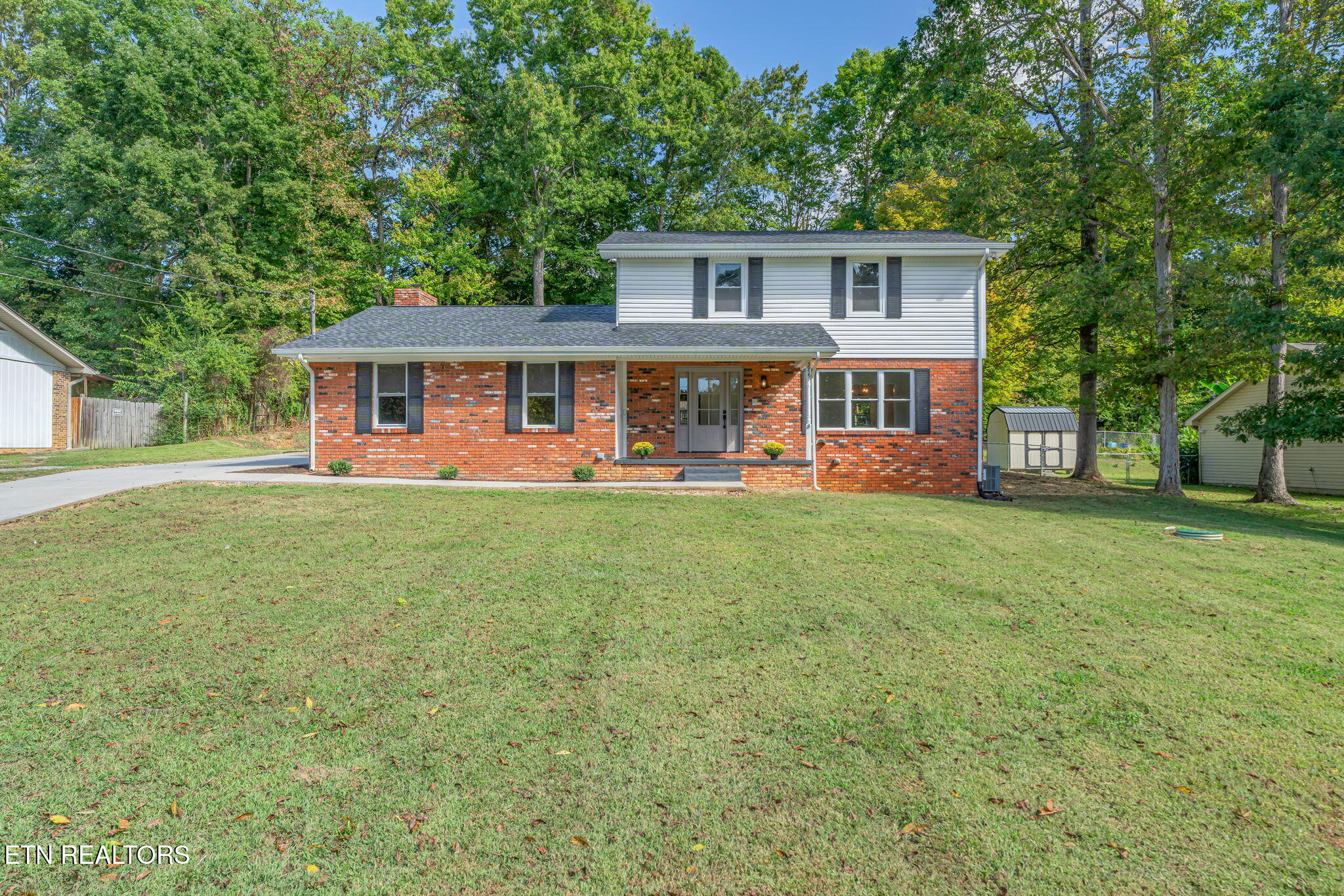 3923 Glen Oaks Drive — photo
