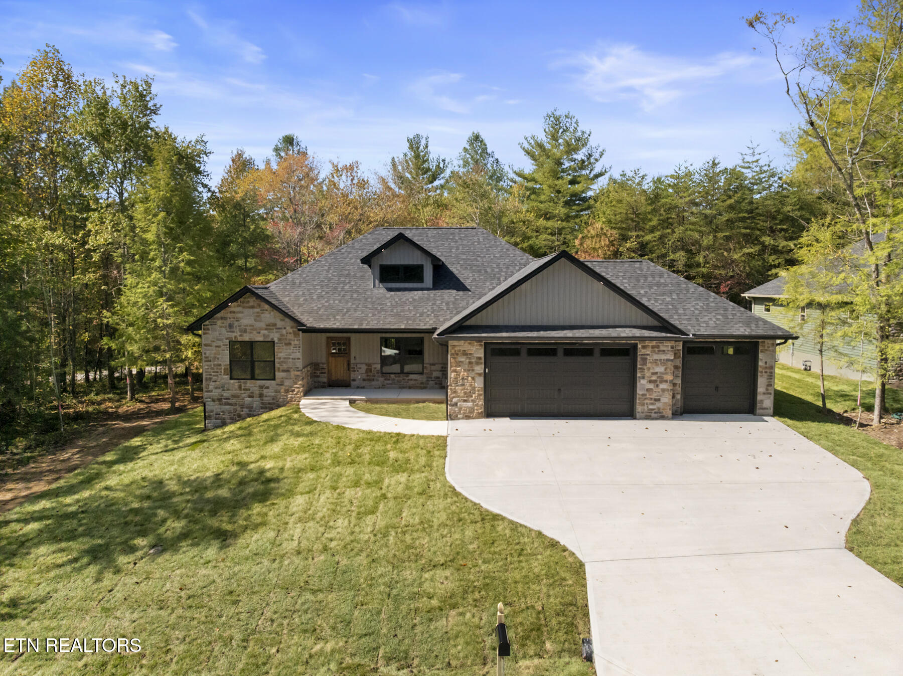 148 Natchez Circle — photo