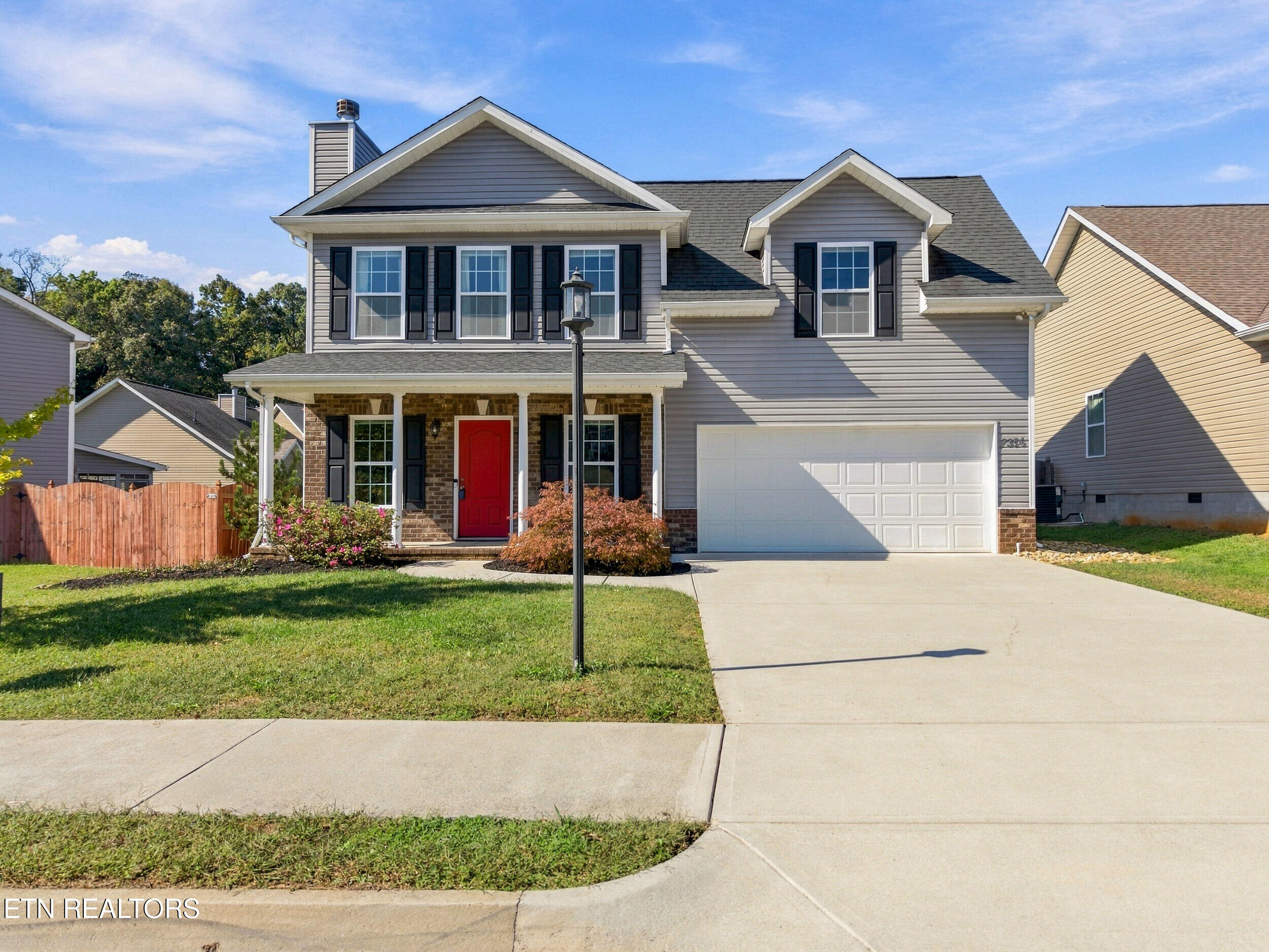 7356 Ladd Rd, Powell, TN 37849