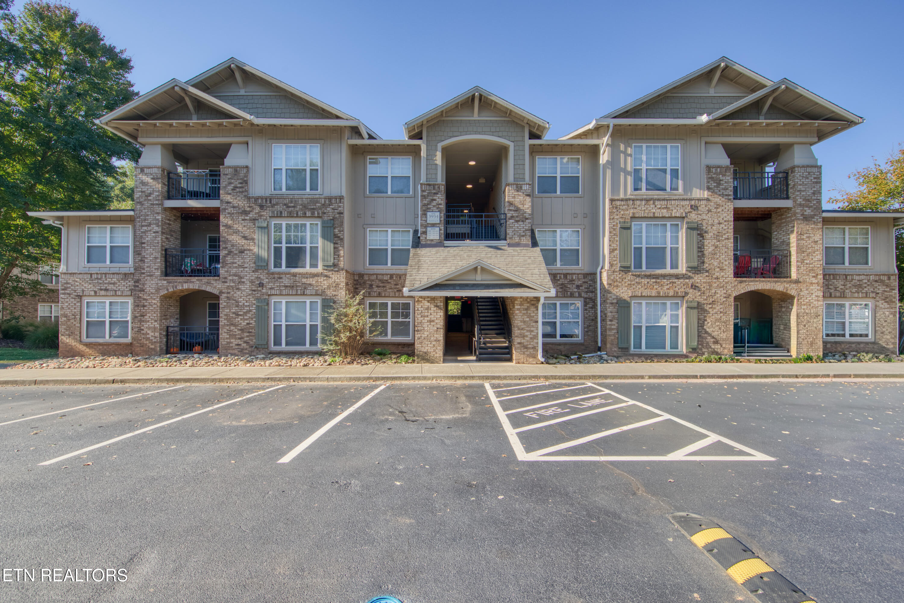 3934 Cherokee Woods Way Unit 203 — photo