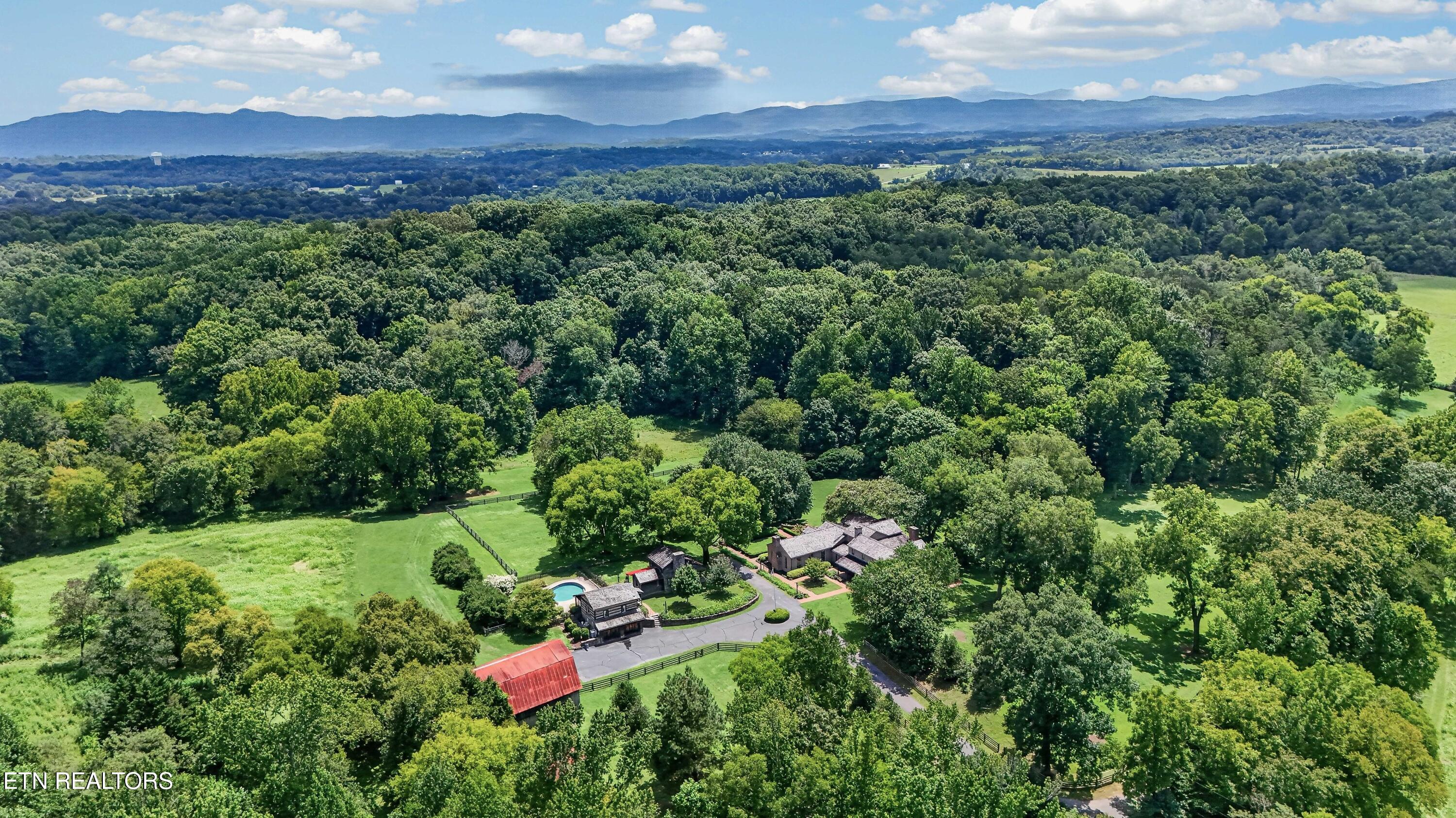 3790 Hollybrook Rd, Rockford, TN 37853 | Realty.com
