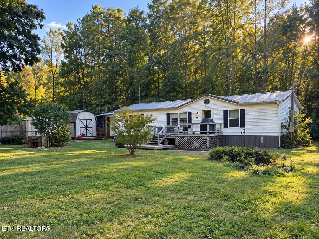 853 Whitaker Rd — photo