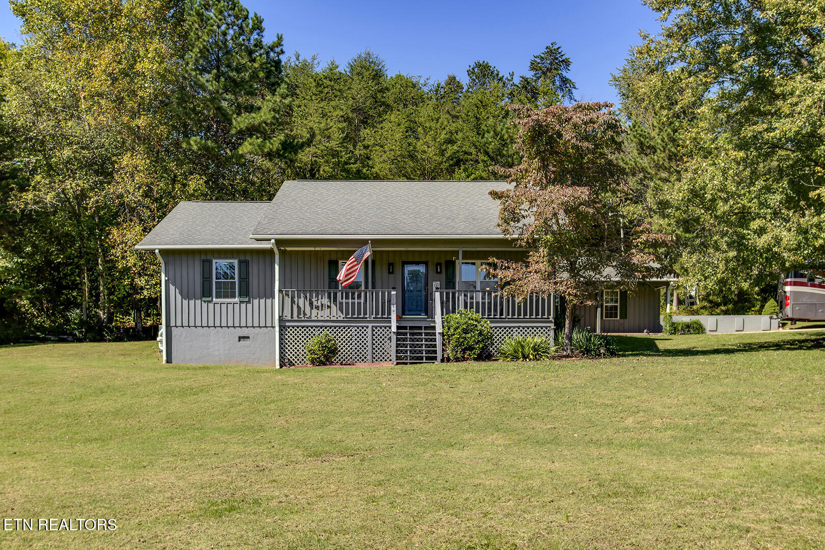 209 Lovin Farm Rd — photo