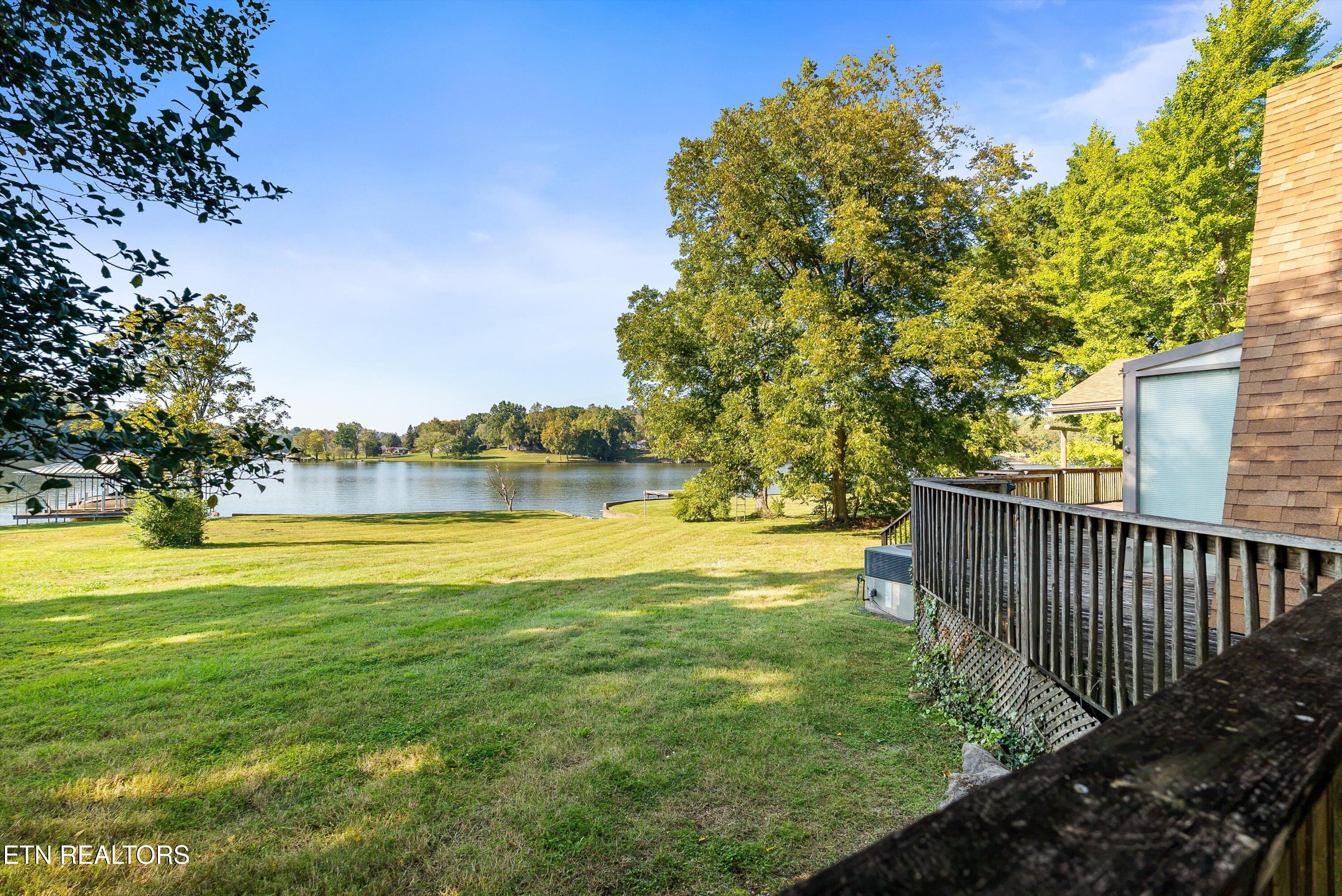 4827 Riversedge Rd, Louisville, TN 37777 — photo 2