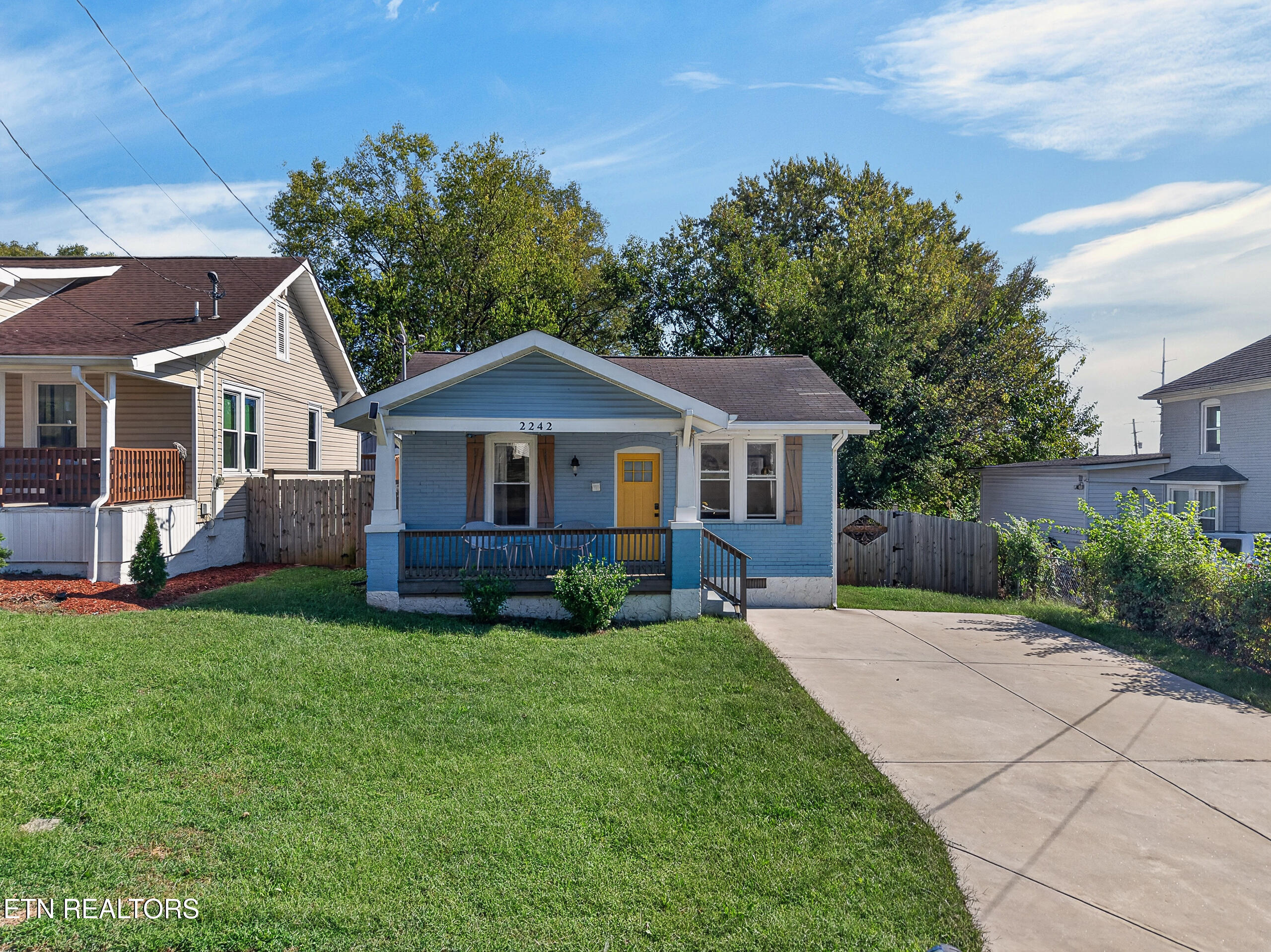 2242 Virginia Ave — photo