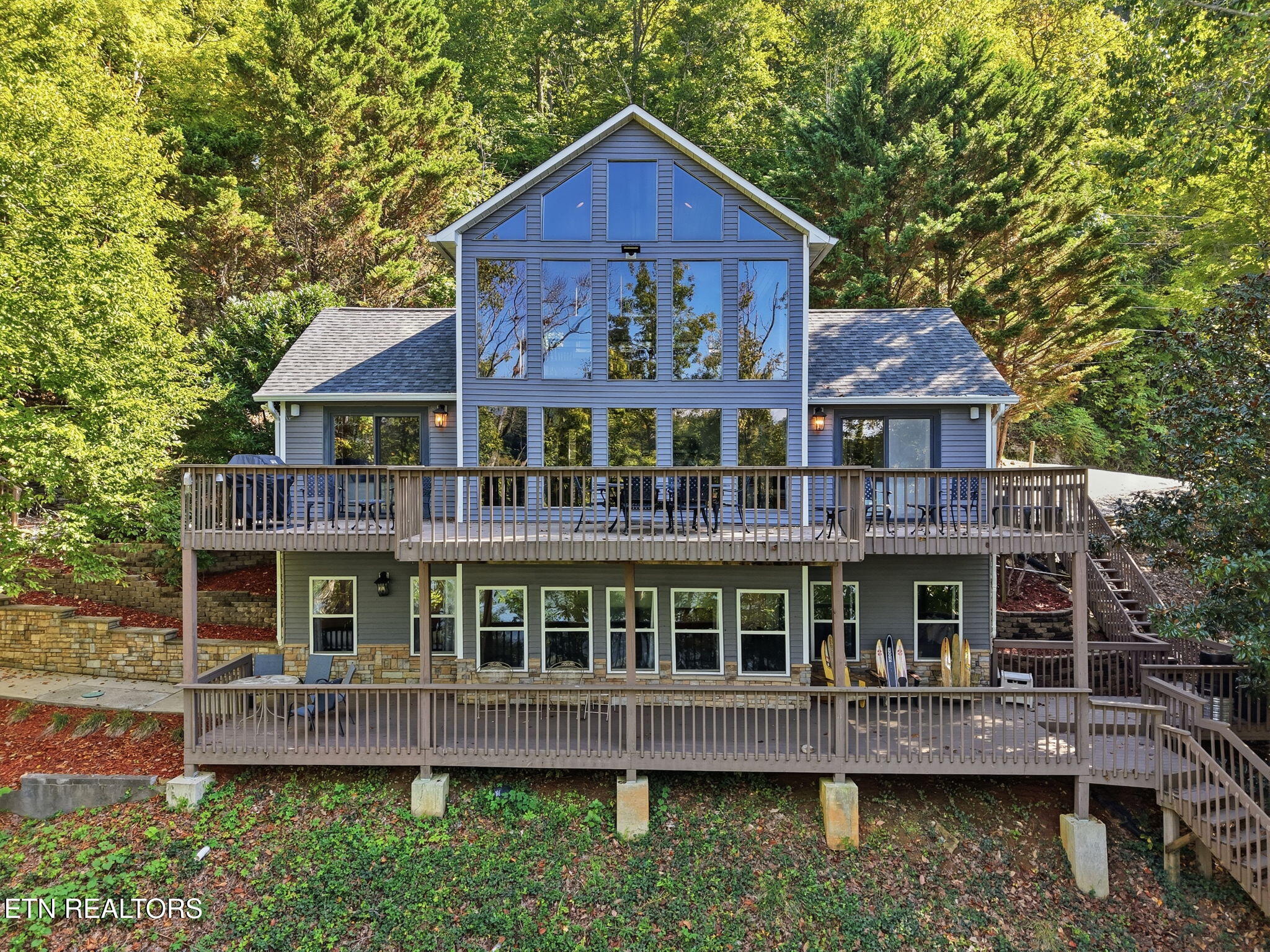 553 Hurricane Hollow Rd — photo