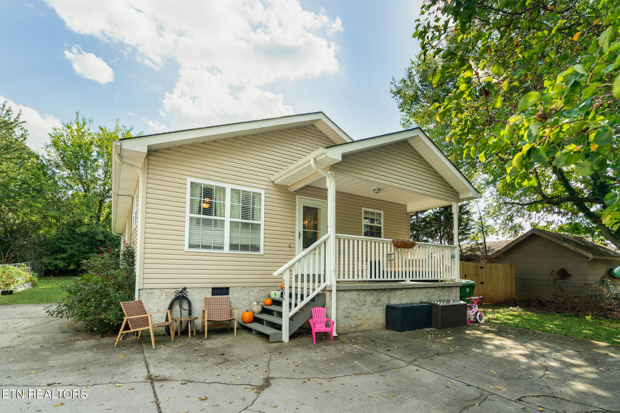 1606 Sevierville Rd — photo