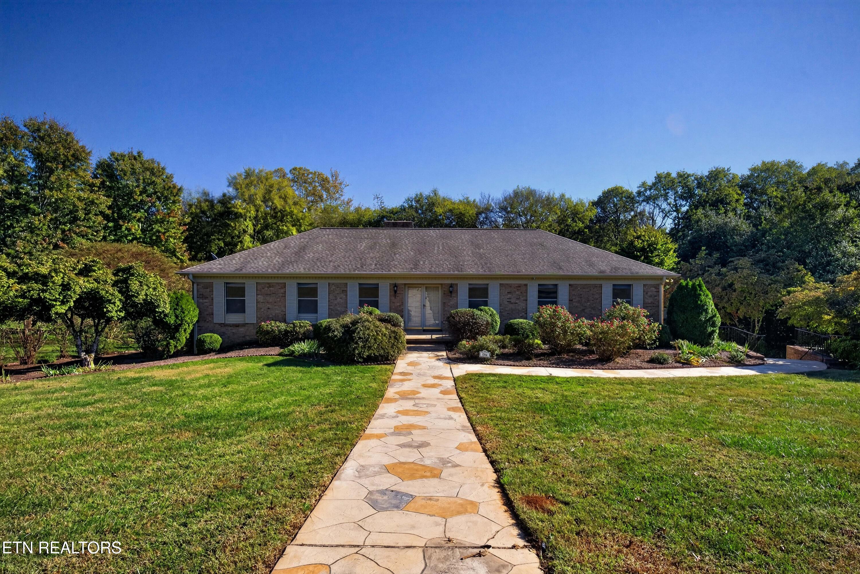 5504 River Point Cove Rd — photo