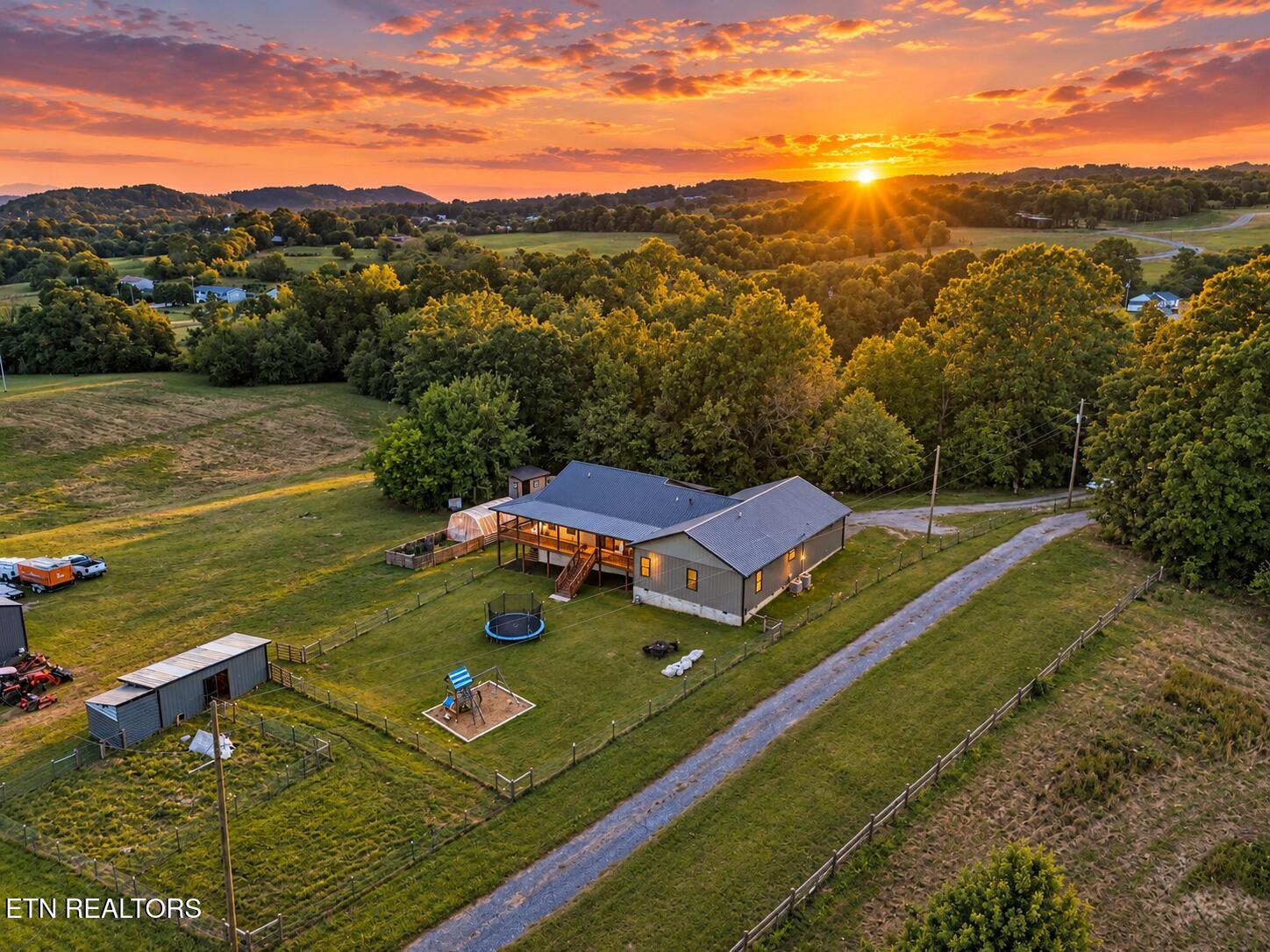 502 Coile Rd — photo