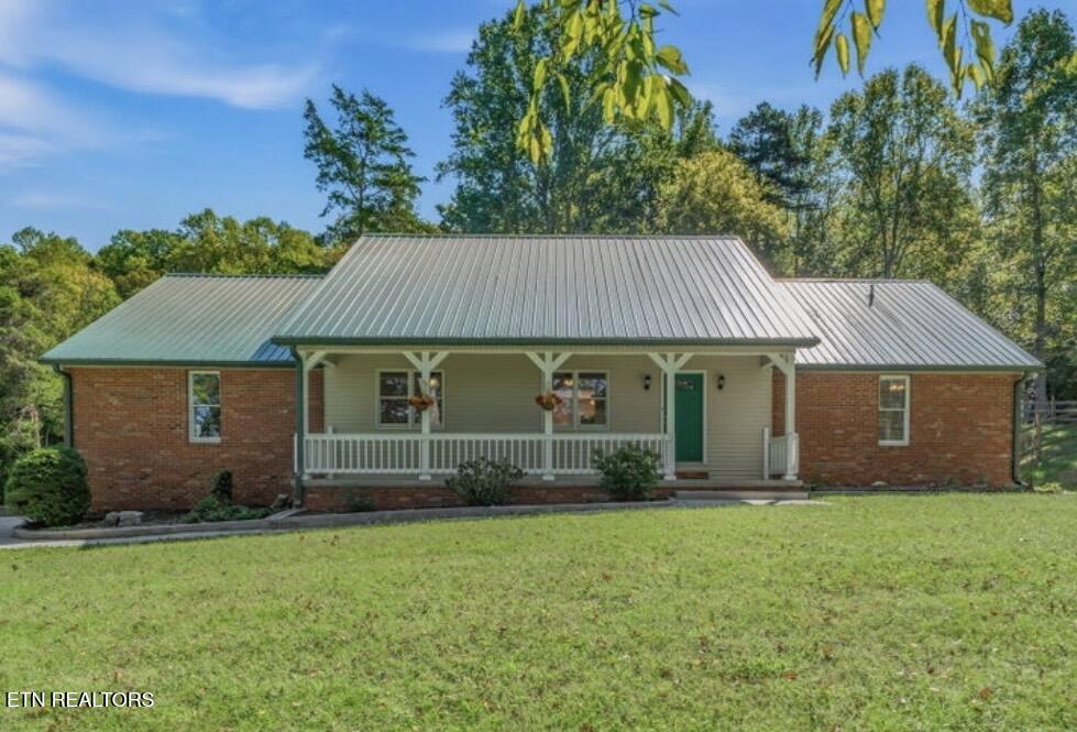 1034 Poplar Creek Rd — photo
