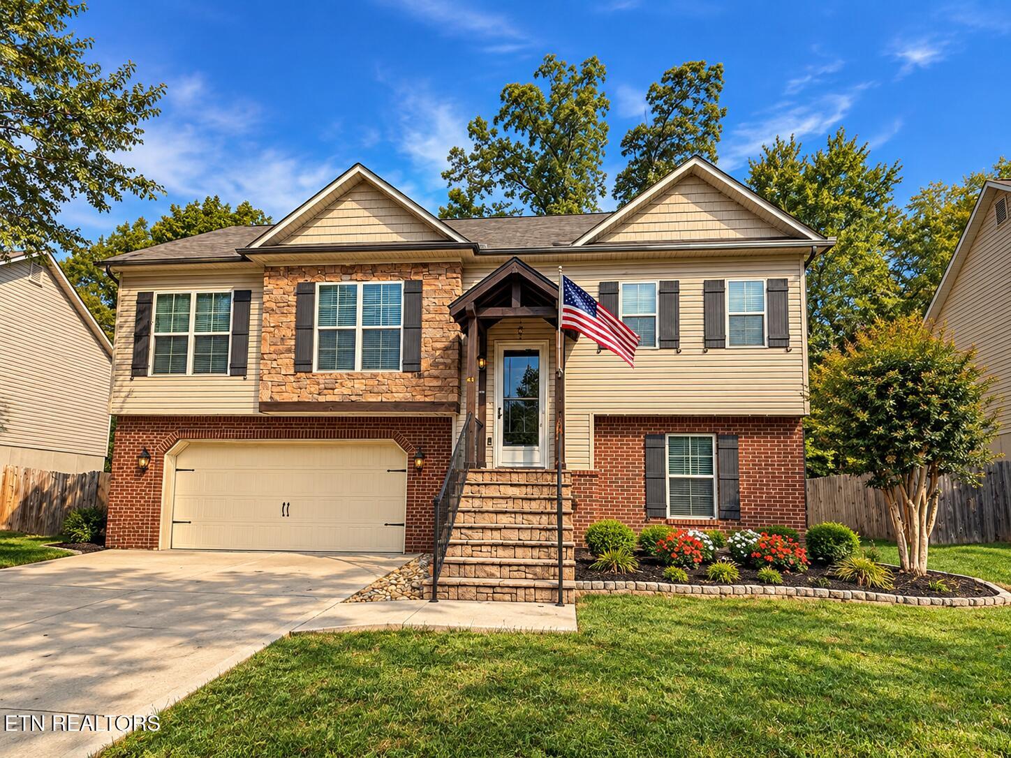 7140 Grizzly Creek Lane — photo