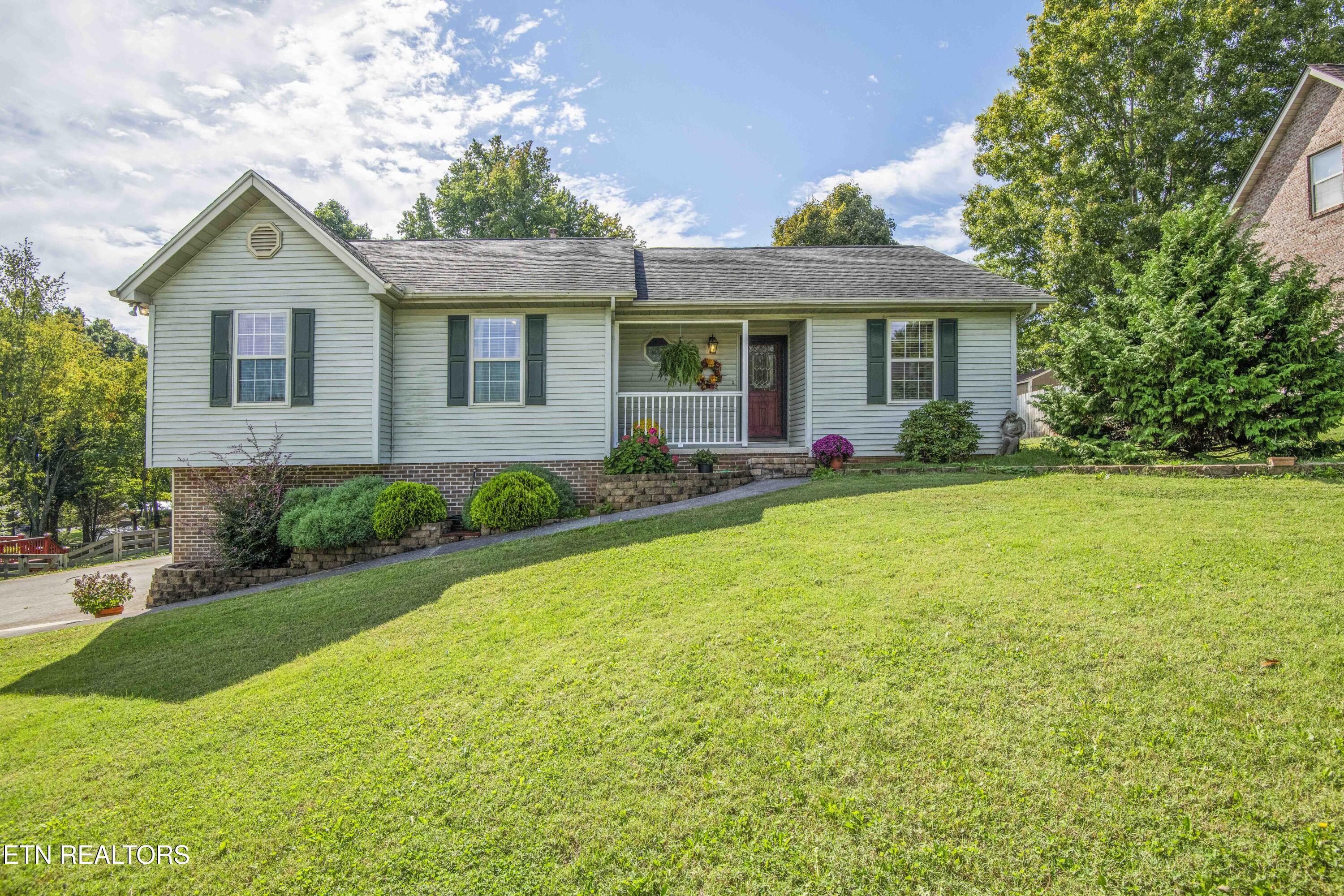 1021 Summerfield Drive — photo