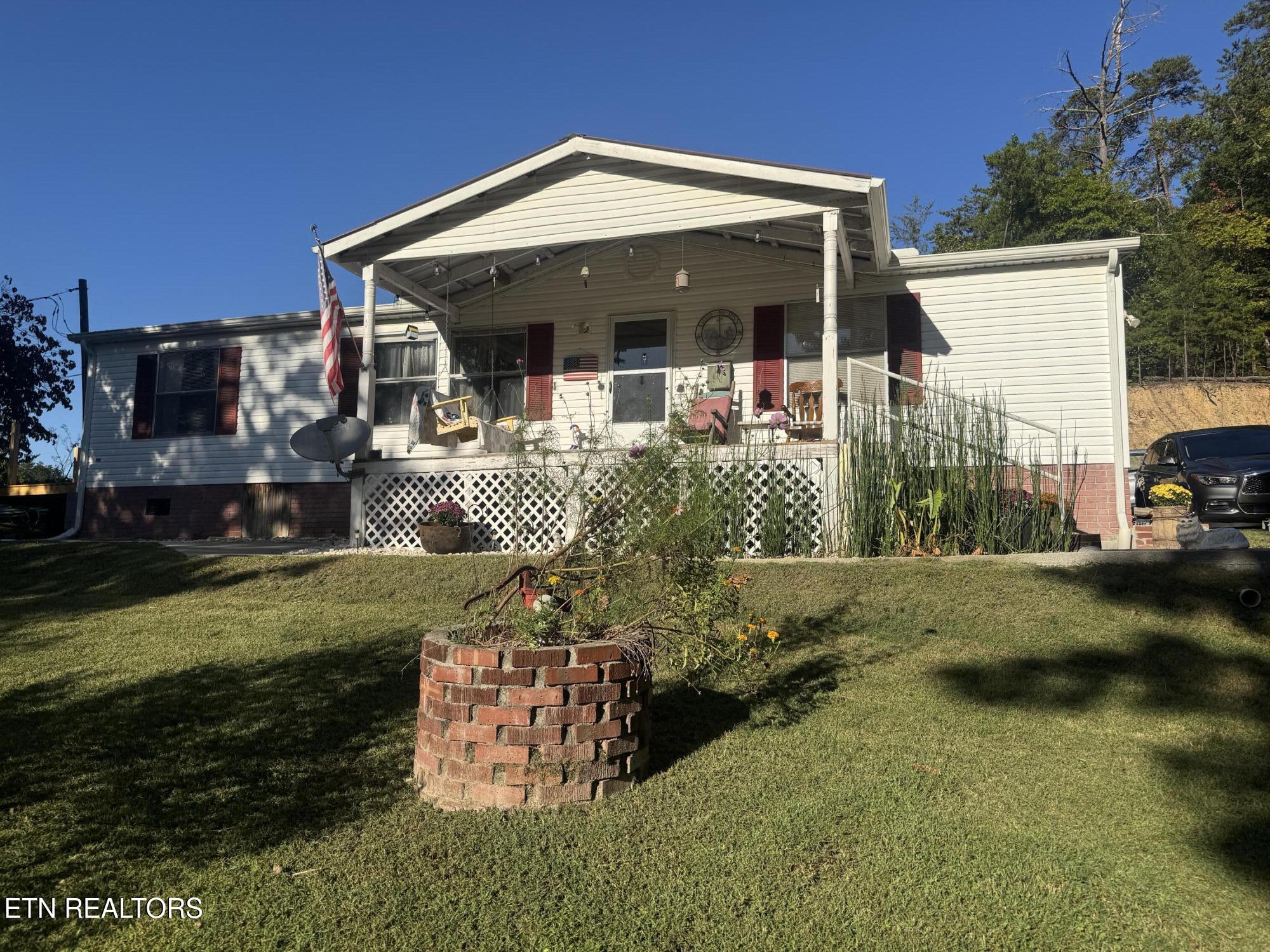 2929 Veterans Blvd — photo