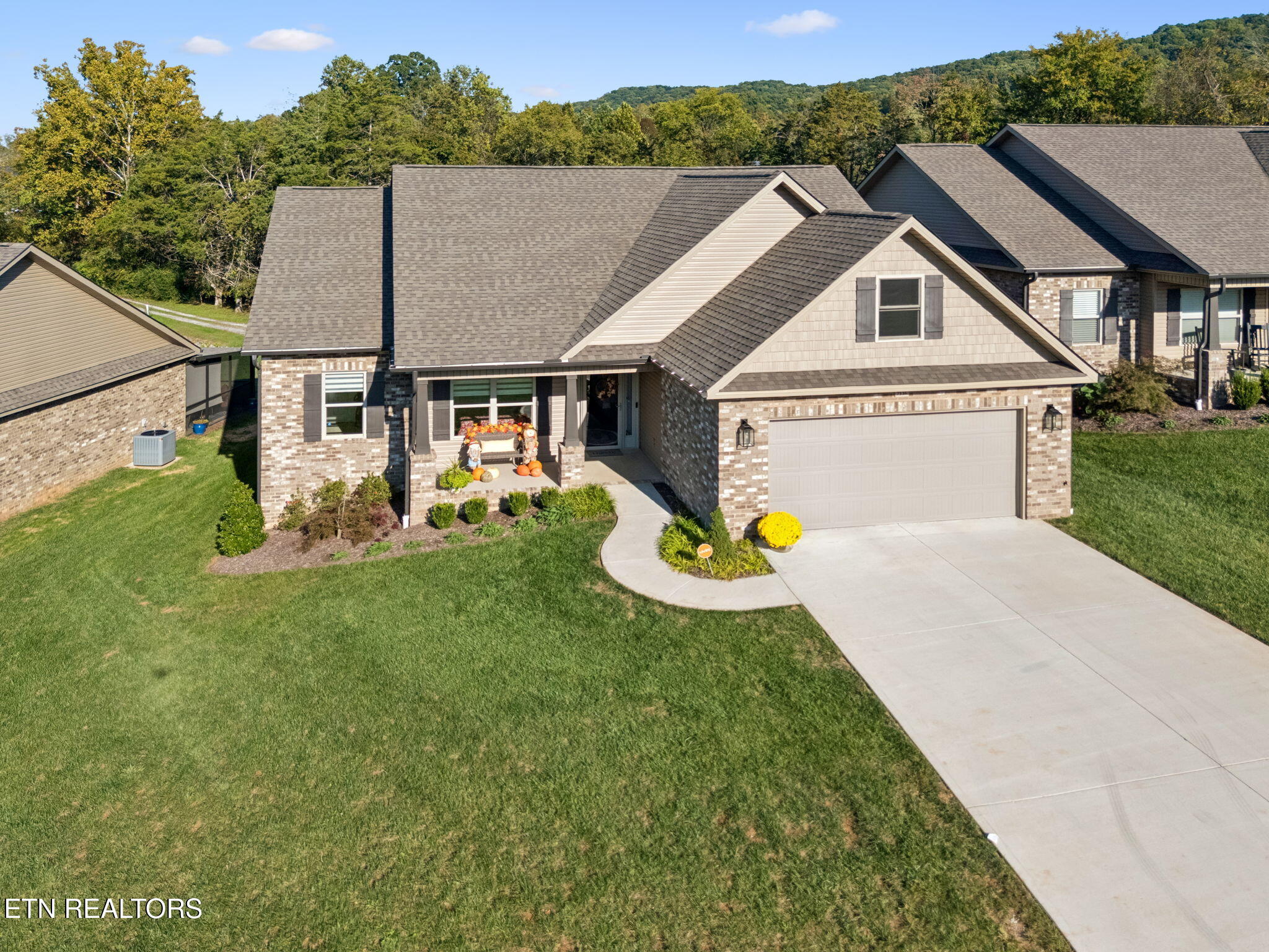 7116 Volunteer Ridge Lane — photo