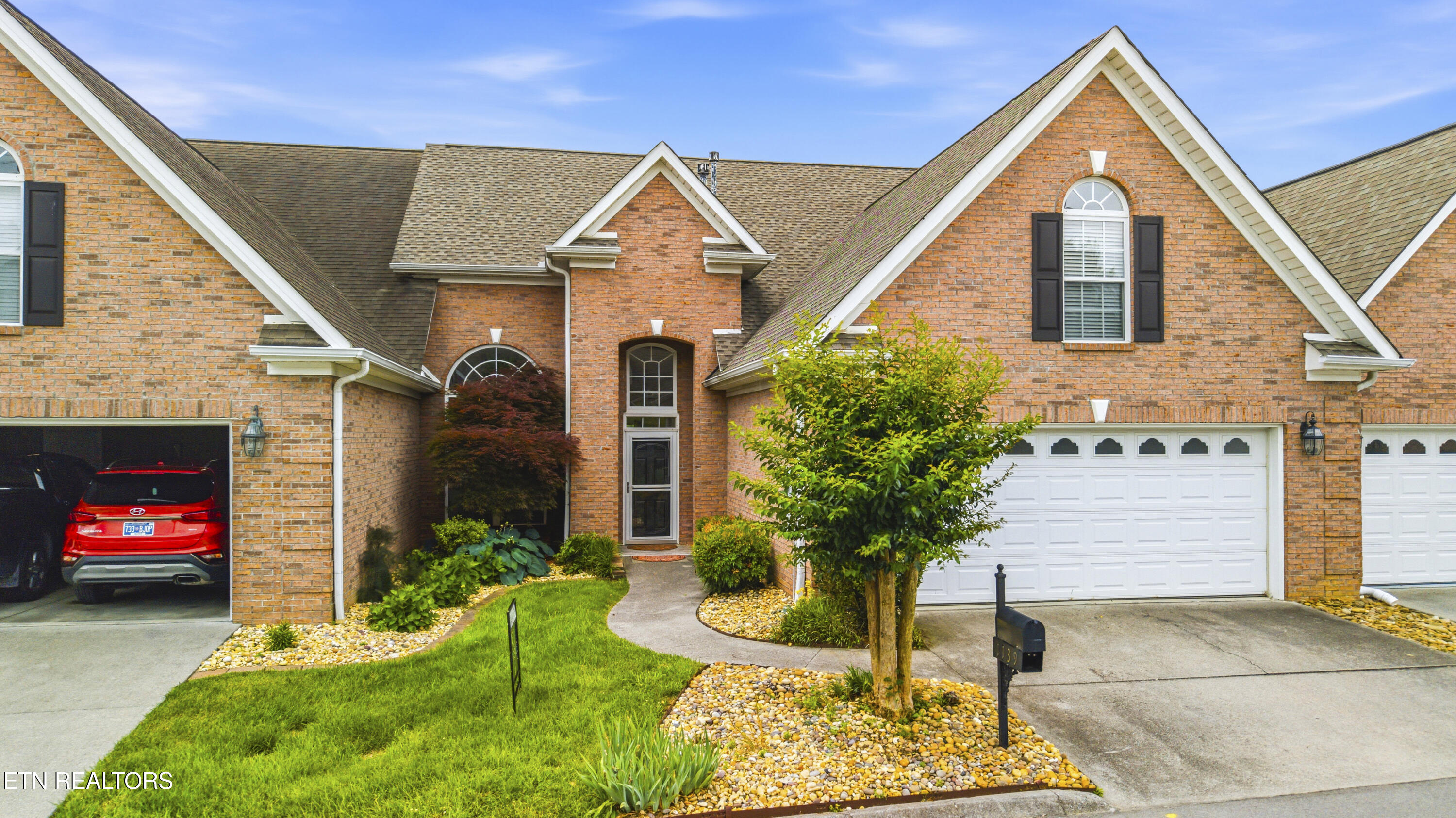 1139 Creekside Village Way — photo