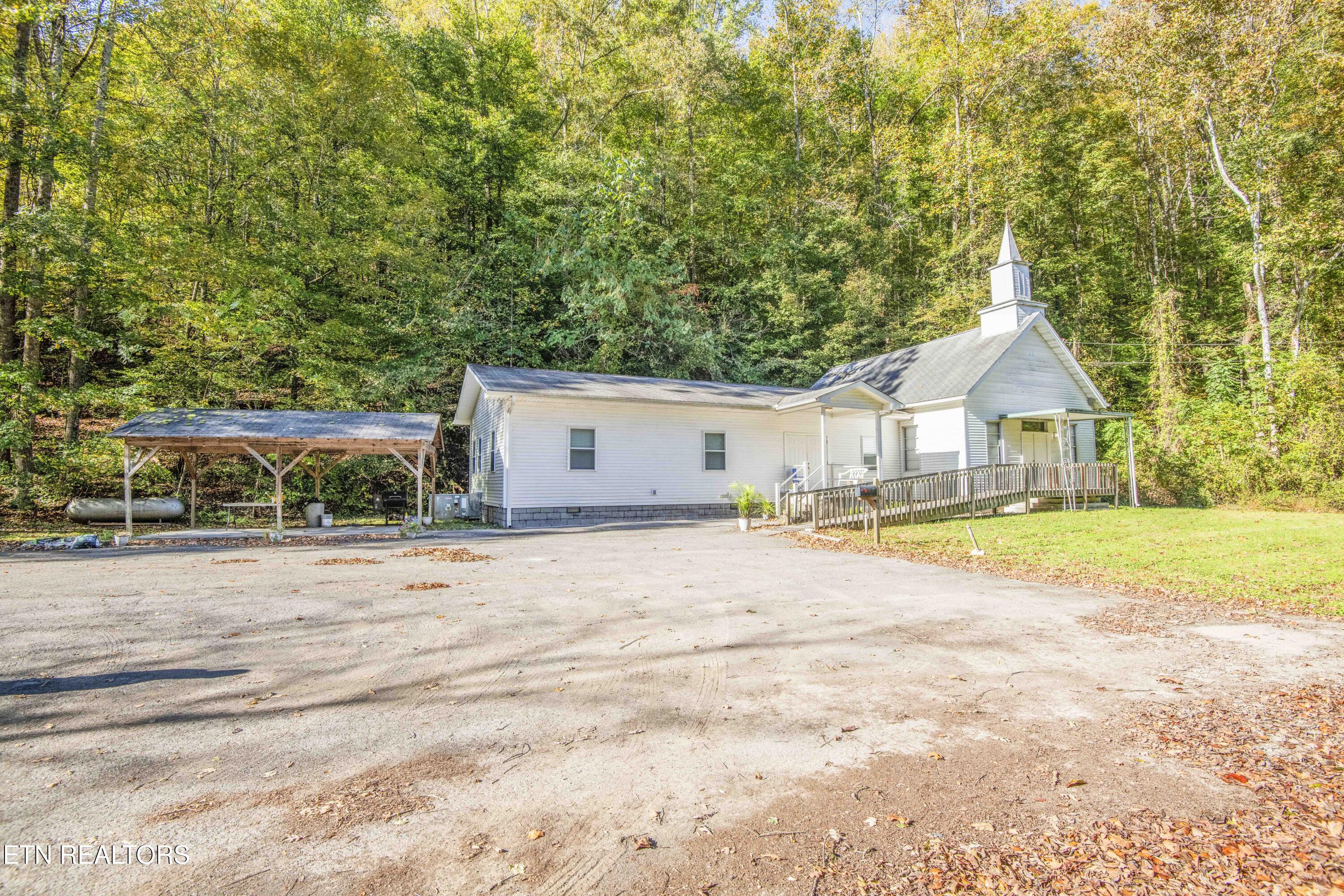 164 Moores Gap Rd, Heiskell, TN 37754 — photo 3