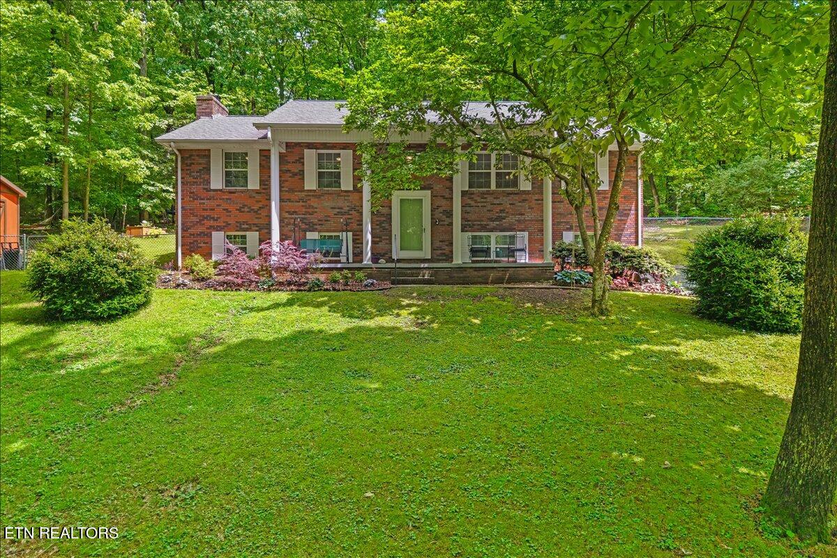 545 Edgewood Drive — photo
